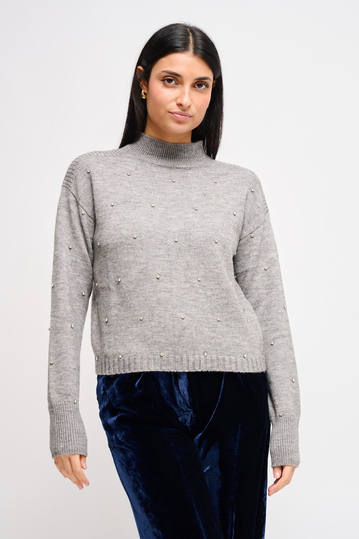 Maryley - Pull à col roulé orné d'appliqués ornés de bijoux