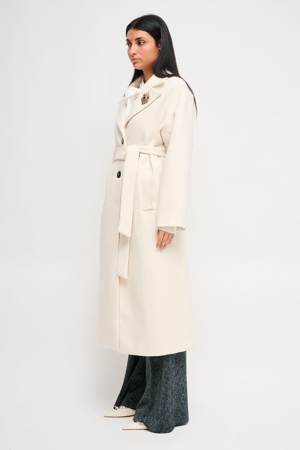 Cappotto Con Fusciacca E Spilla Gioiello Maryley