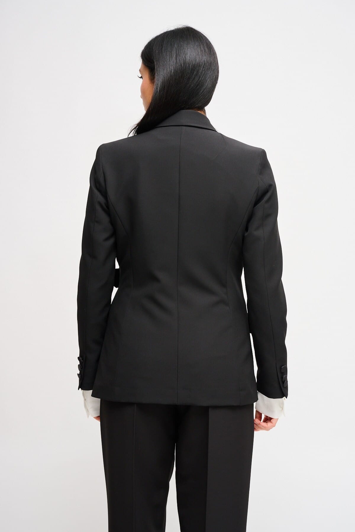 Giacca Con Rever In Raso E Dettaglio Cintura Maryley