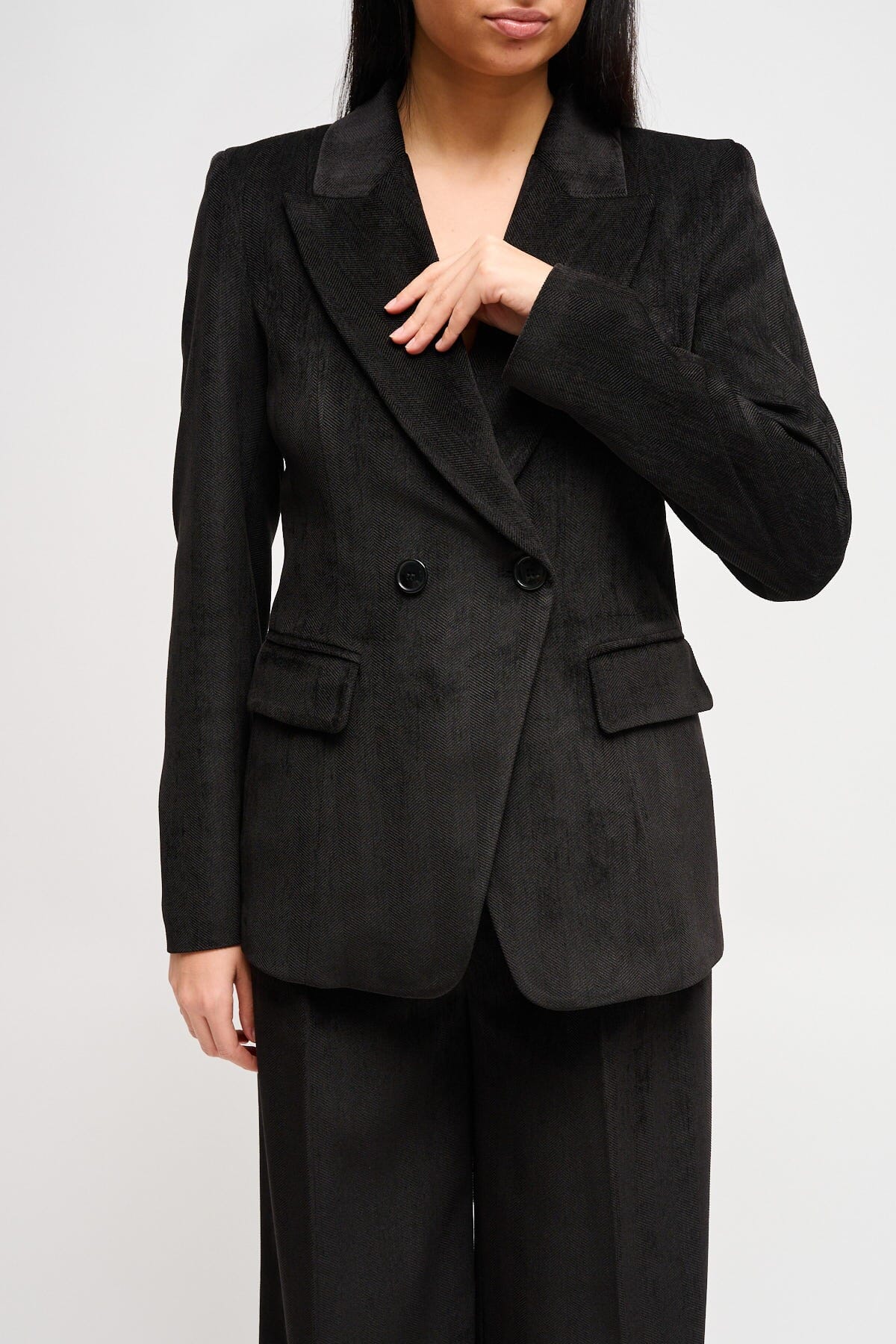 Completo Giacca Doppiopetto E Pantalone A Palazzo Maryley