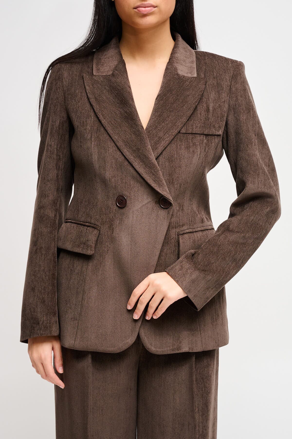 Completo Giacca Doppiopetto E Pantalone A Palazzo Maryley