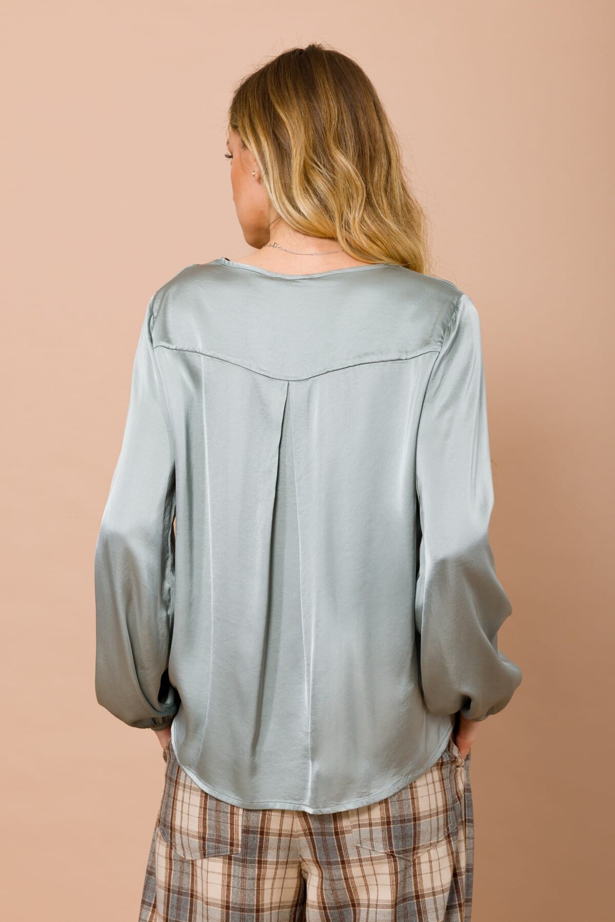 Blusa Con Scollo A V In Raso Di Viscosa Maryley