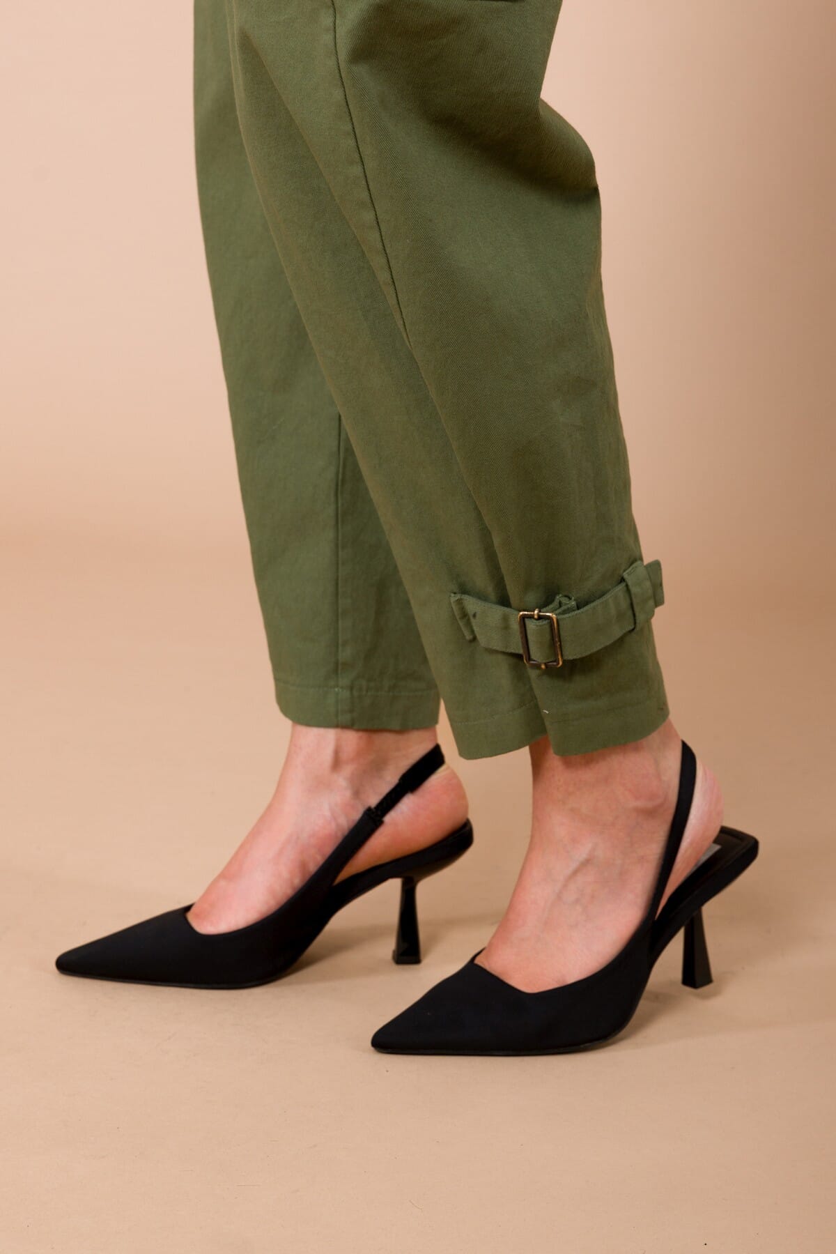 Pantalone Cargo Con Lacci Sul Fondo. Elastico In Vita E Cintura Abbinata Maryley