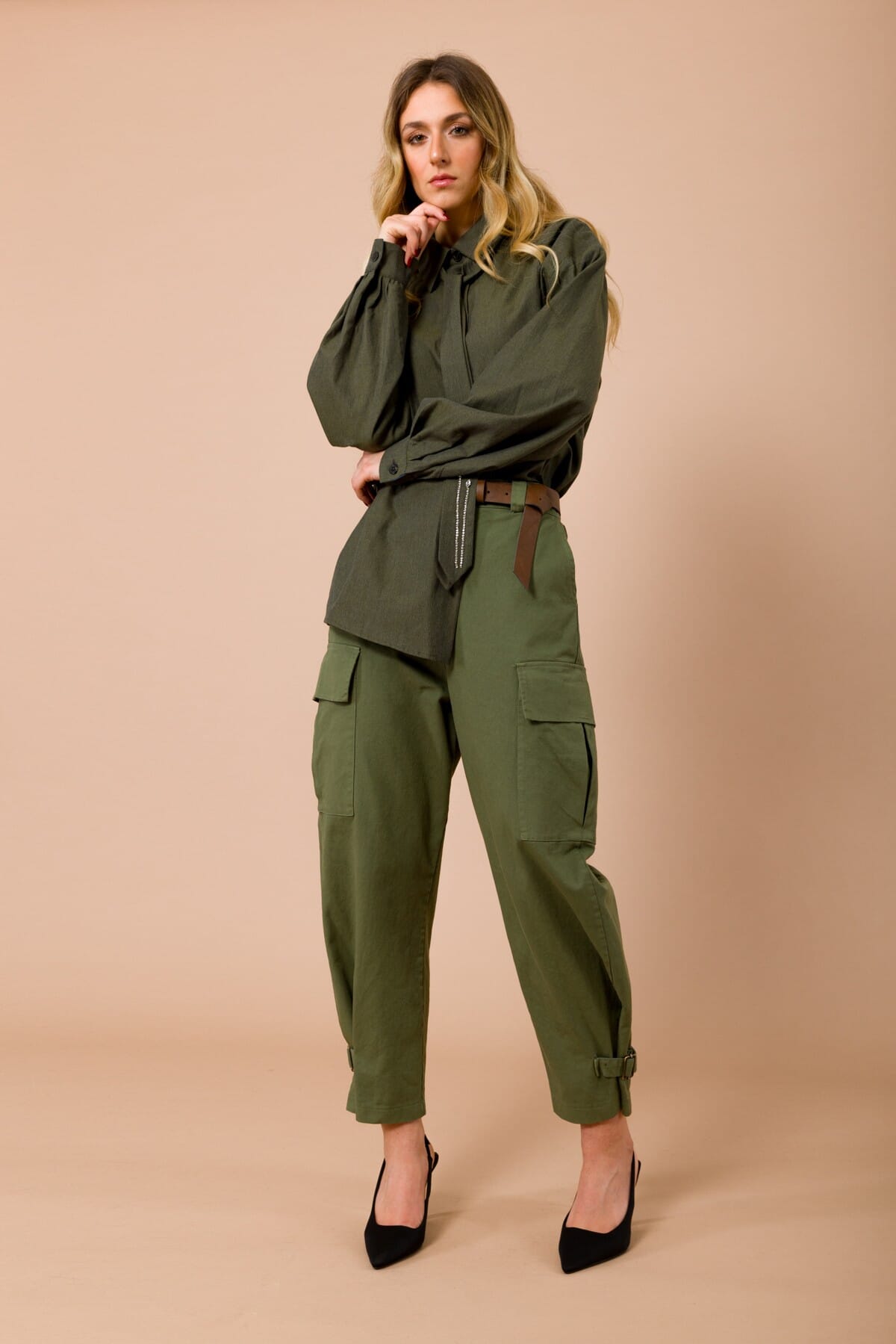 Pantalone Cargo Con Lacci Sul Fondo. Elastico In Vita E Cintura Abbinata Maryley