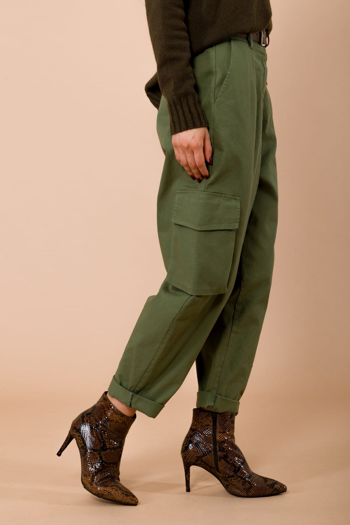 Pantalone Cargo Con Elastico In Vita Nel Retro E Cintura Abbinata Maryley