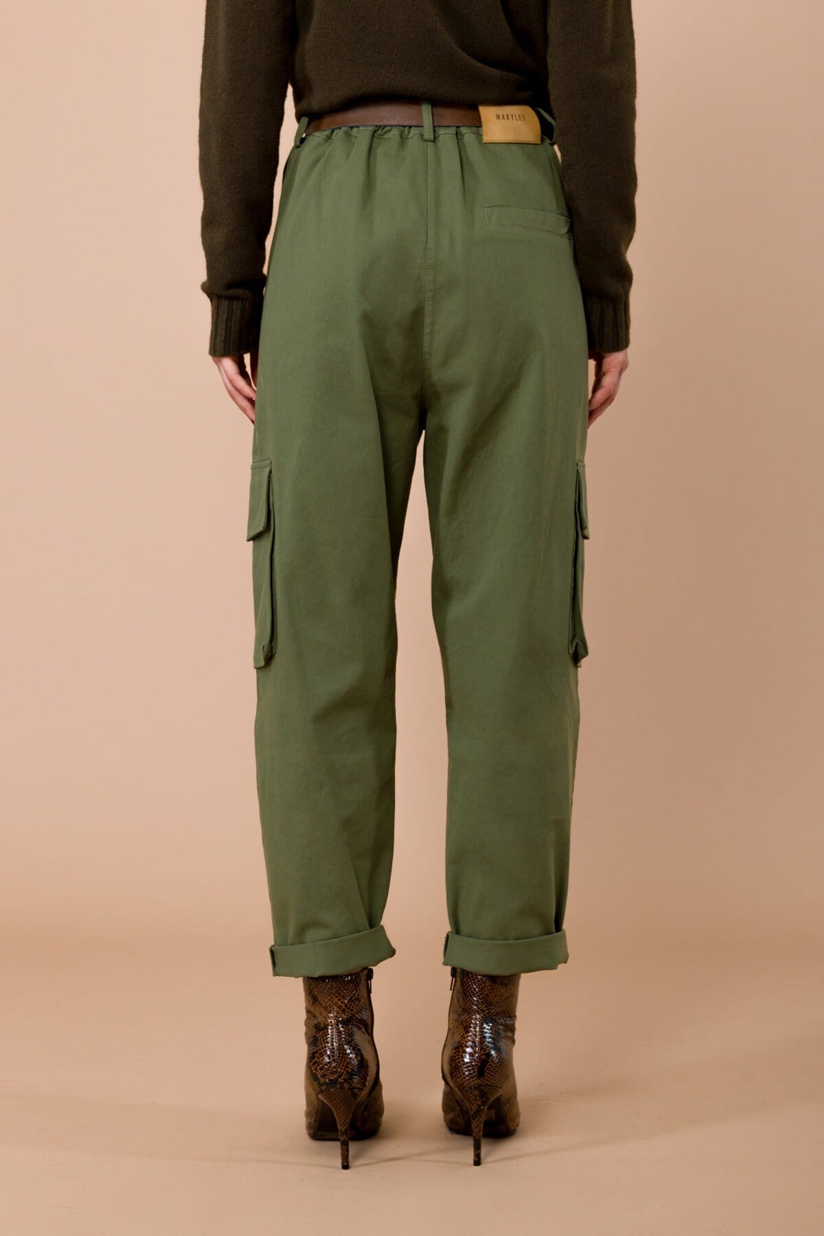Pantalone Cargo Con Elastico In Vita Nel Retro E Cintura Abbinata Maryley