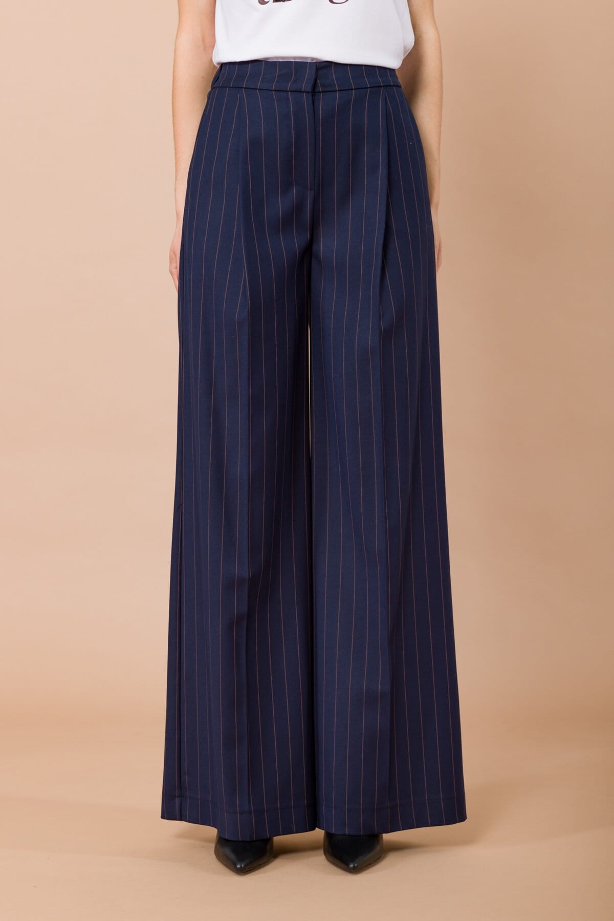 Pantalone Palazzo Gessato Con Pieghe Sul Davanti Ed Elastico In Vita Maryley