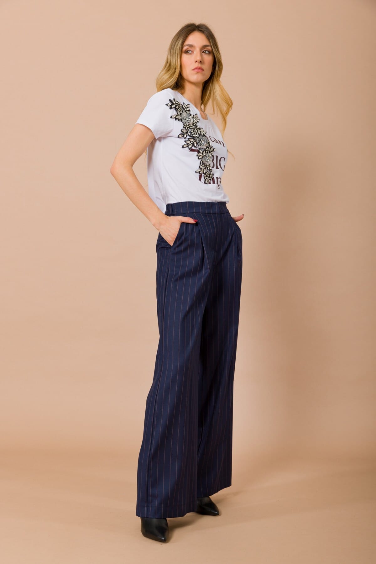 Pantalone Palazzo Gessato Con Pieghe Sul Davanti Ed Elastico In Vita Maryley