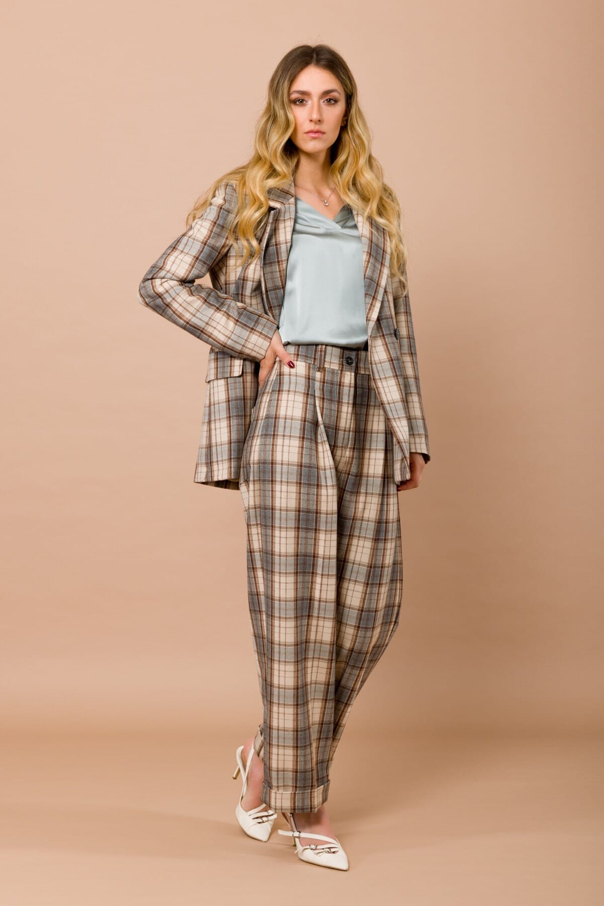 Pantalone In Check Con Risvolto E Tasche Applicate Nel Retro Maryley