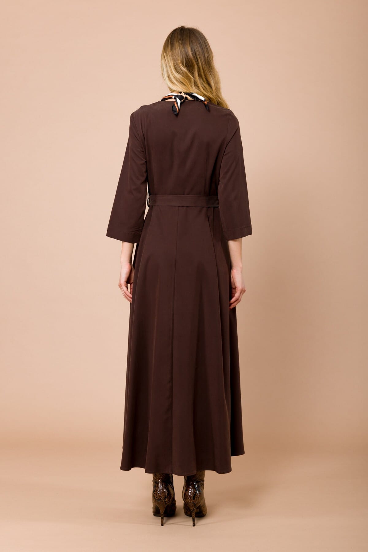 Abito Lungo Con Manica A 3/4. Cintura In Vita E Foulard Abbinato Maryley