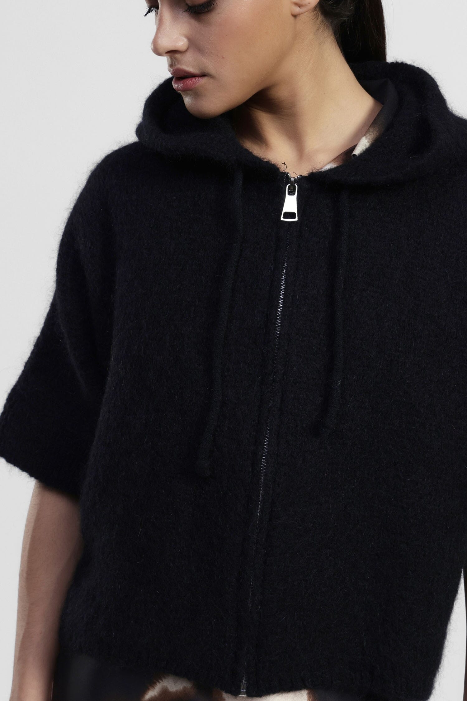 Cardigan Con Cappuccio Zip E Maniche Al Gomito Dixie