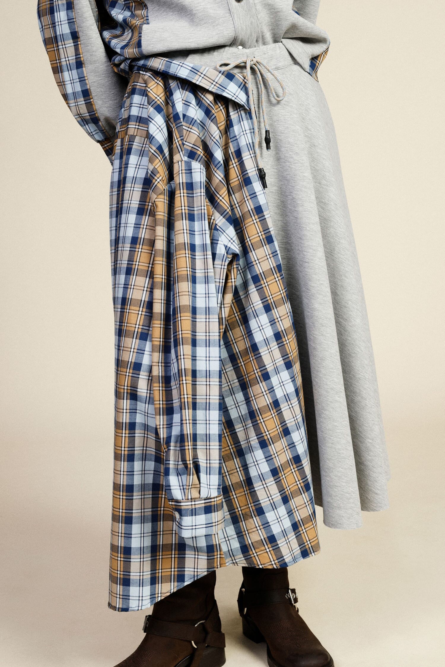 Longue jupe asymétrique patchwork avec cordon de serrage Dixie