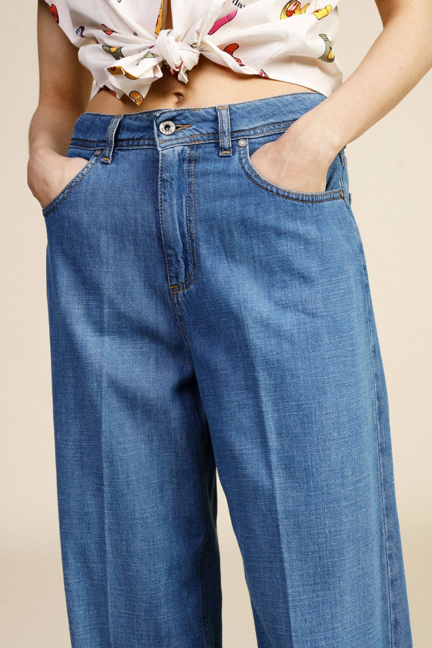 Jeans A Gamba Larga Con Frange Dixie