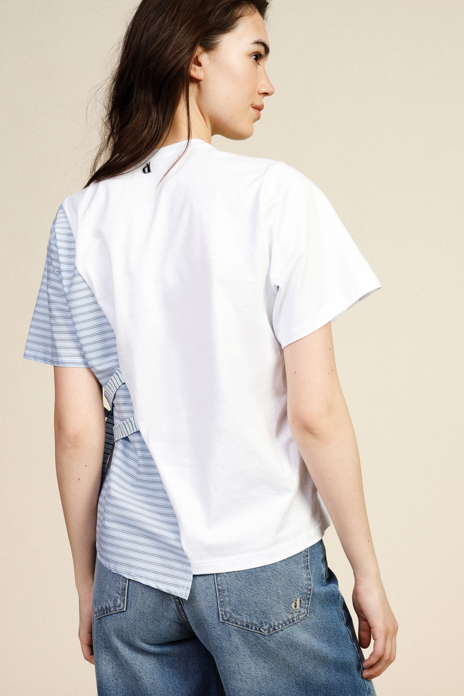 T-Shirt Manica Corta Asimmetrica Con Fiocchi Dixie