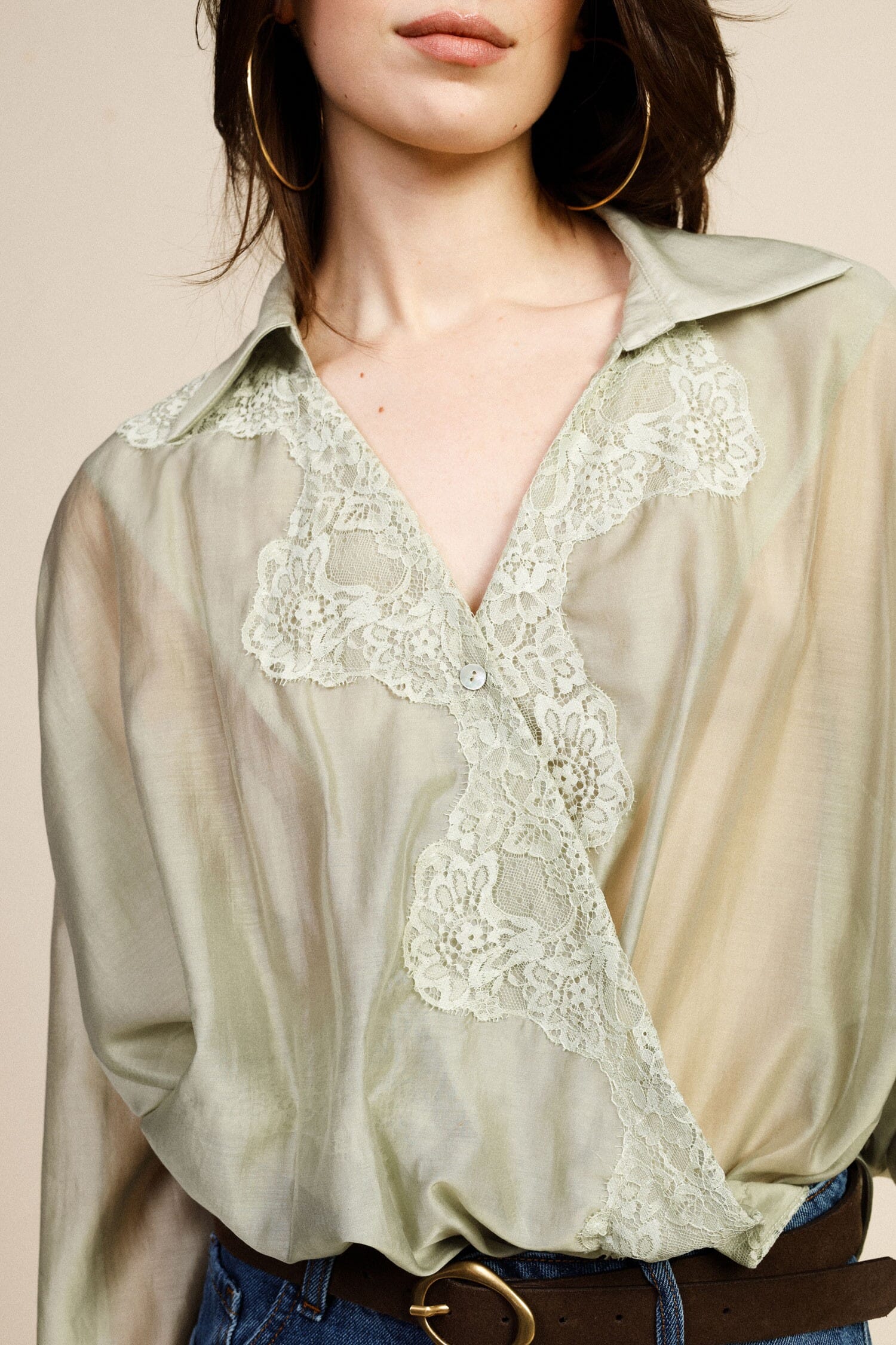 Semi-transparent shirt with lace and classic collar Dixie