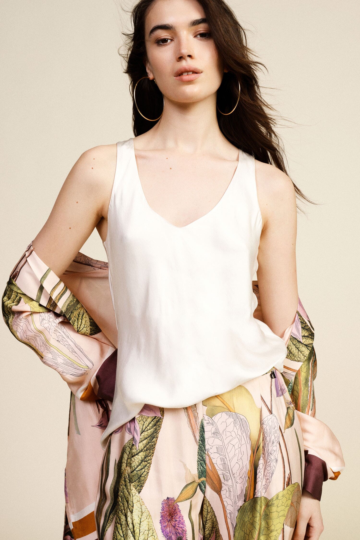 Dixie Sleeveless Flared V-neck Top