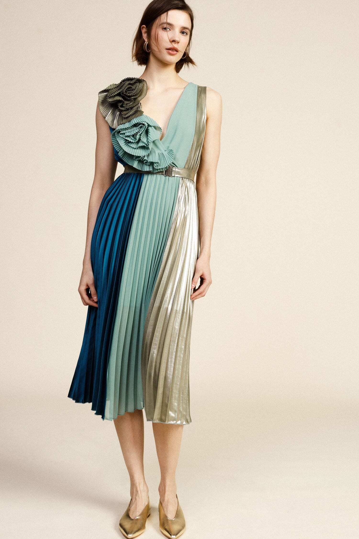 Robe mi-longue plissée sans manches avec application Dixie