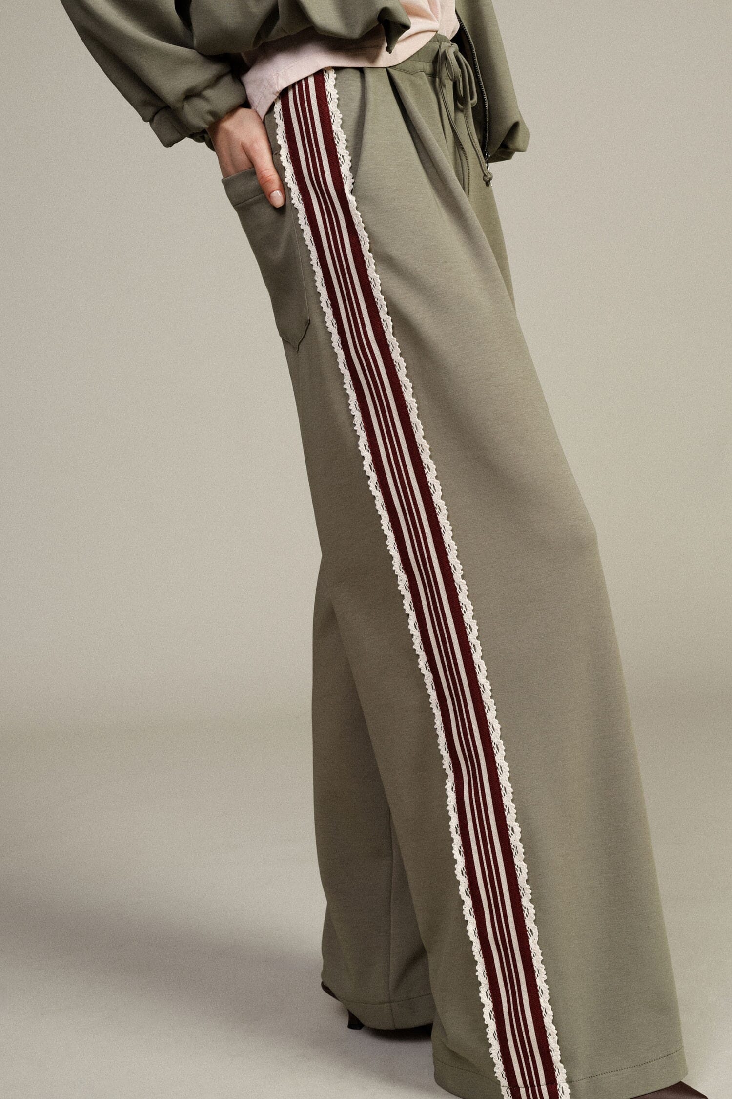 Palace Trousers With Striped Sideband Dixie