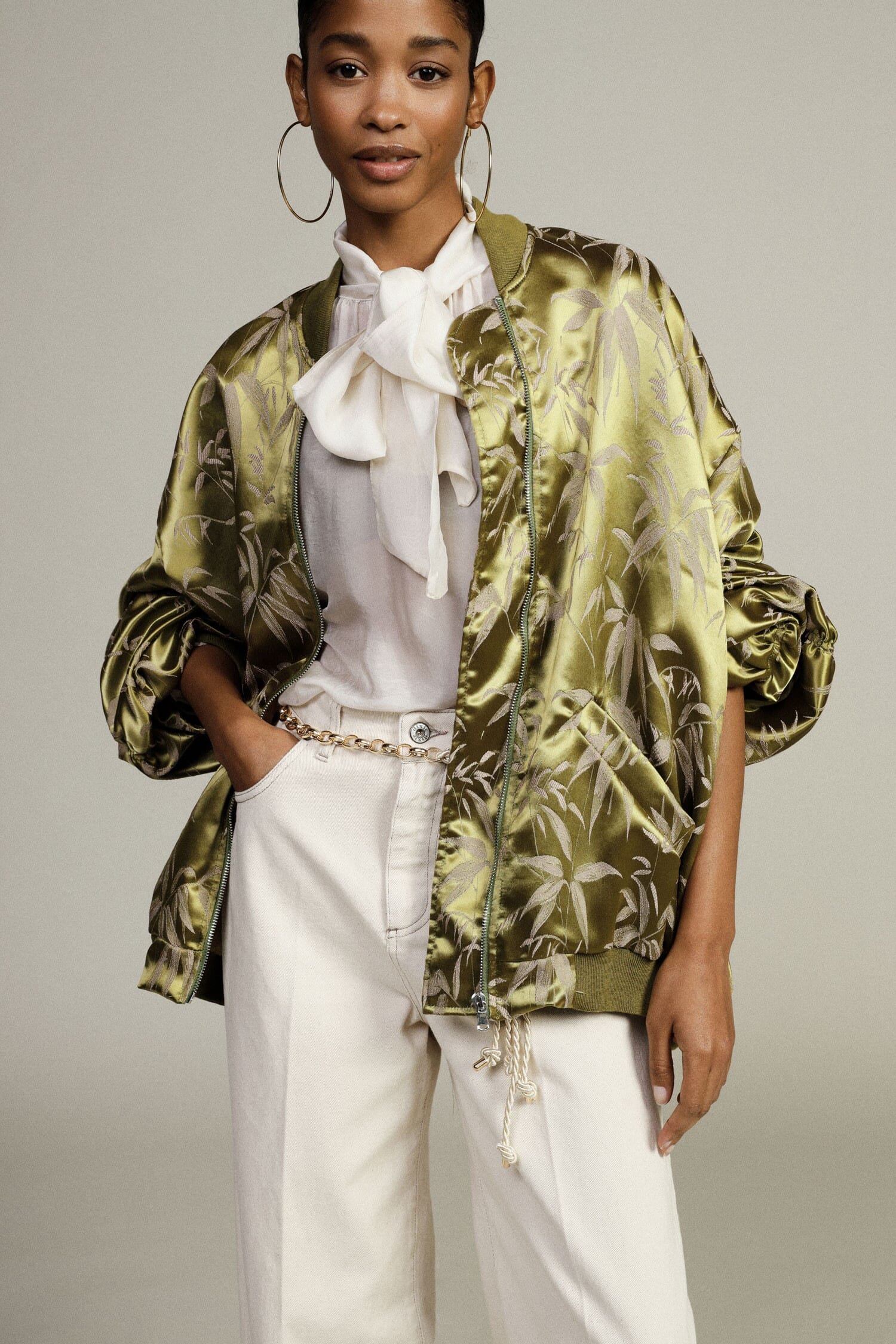 Bomber Oversize Con Stampa Foliage E Zip Dixie