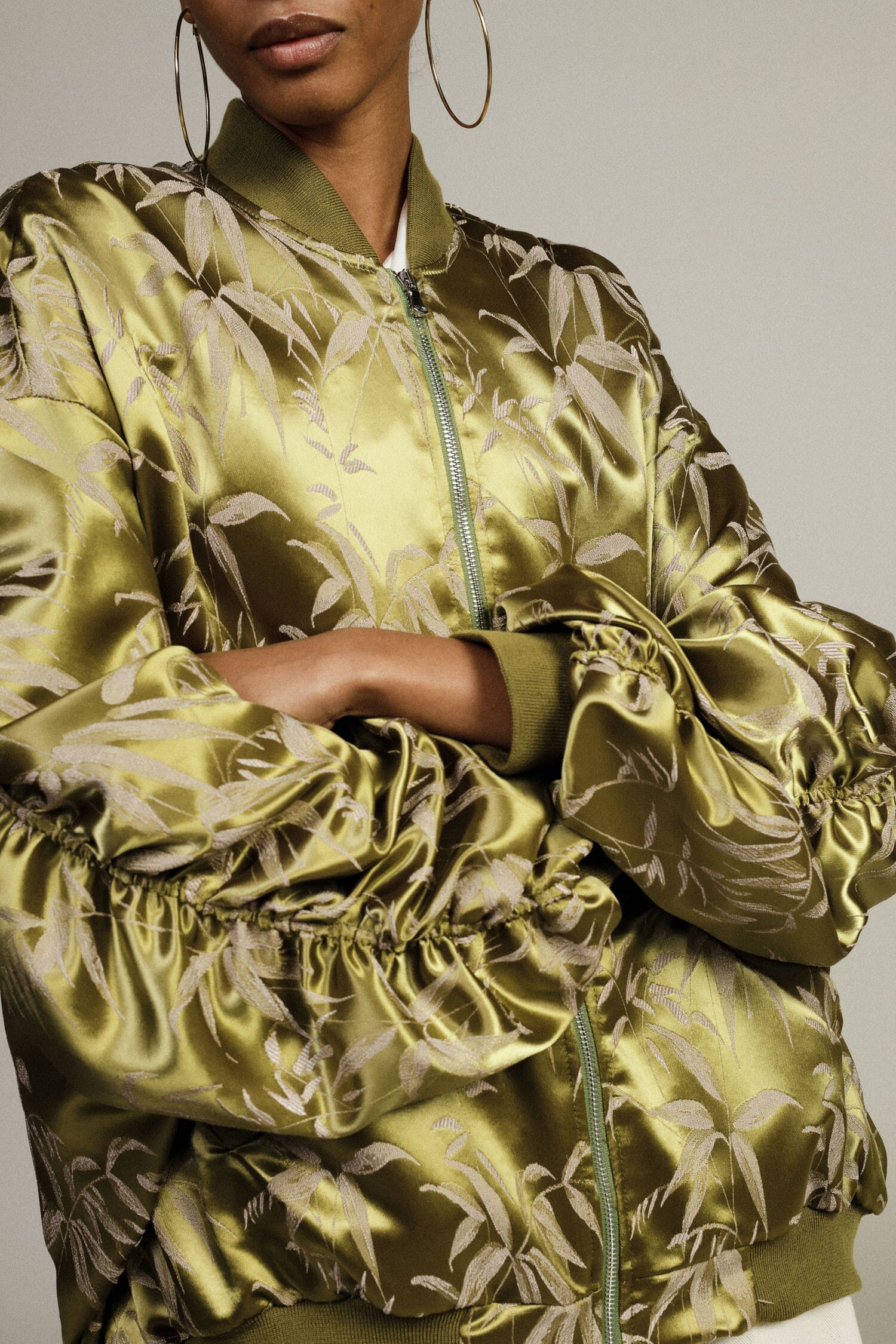 Bomber Oversize Con Stampa Foliage E Zip Dixie