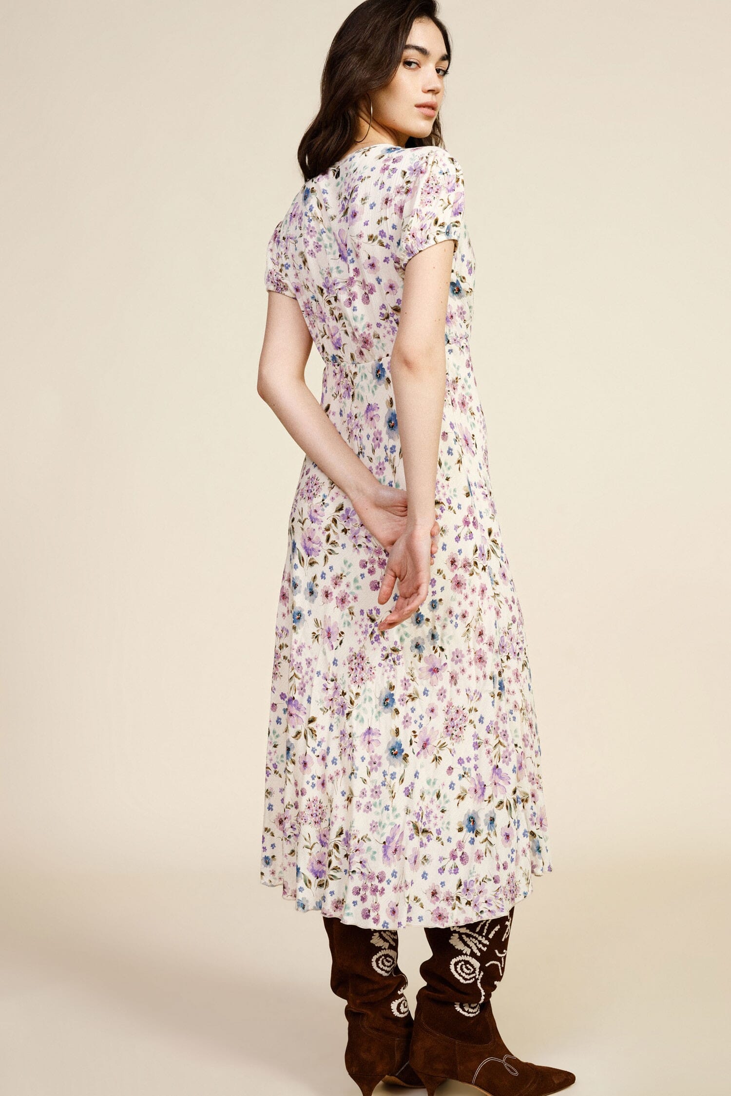 Abito Lungo Floreale Con Scollo Ricamato Dixie