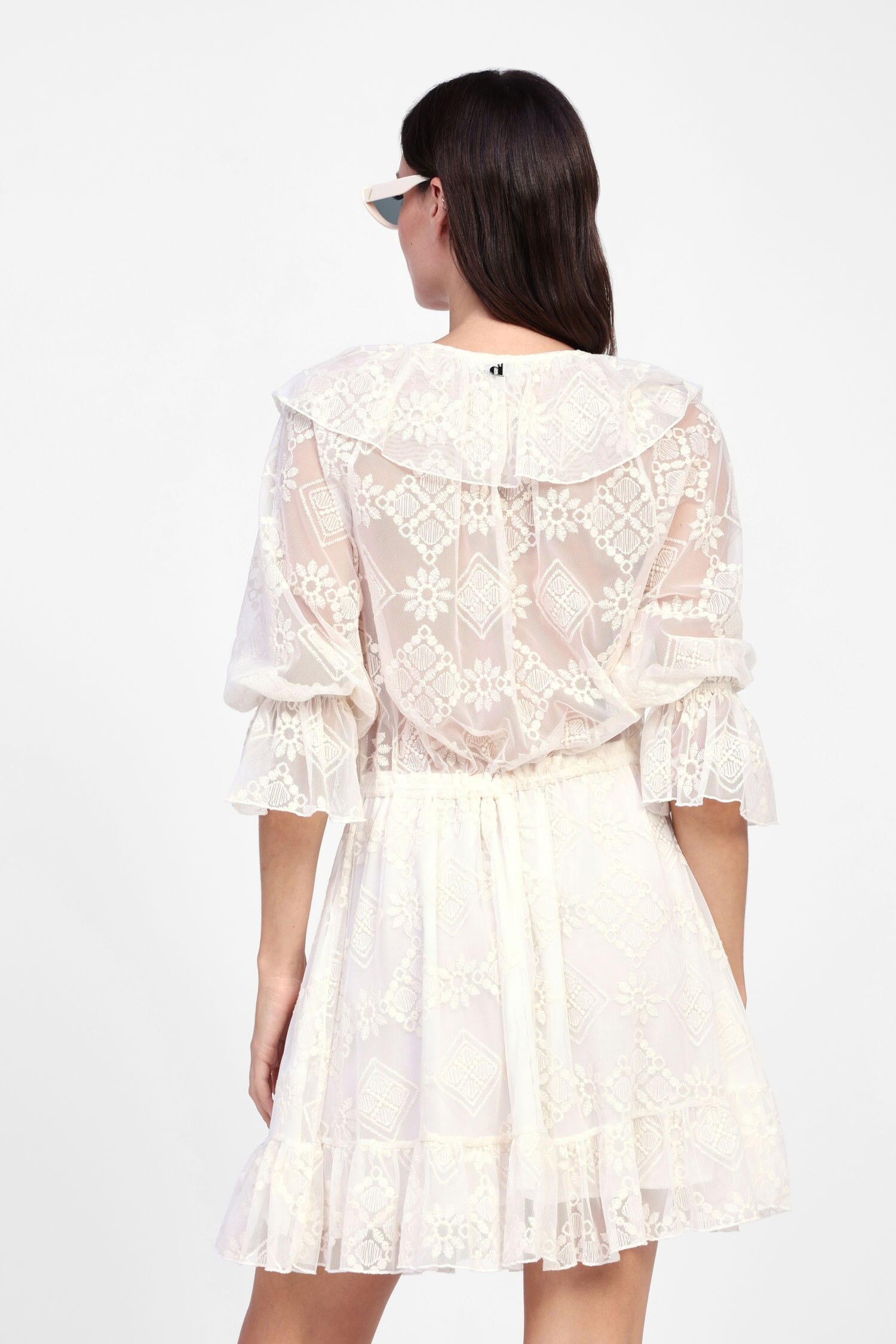 Robe courte et col en V Dixie