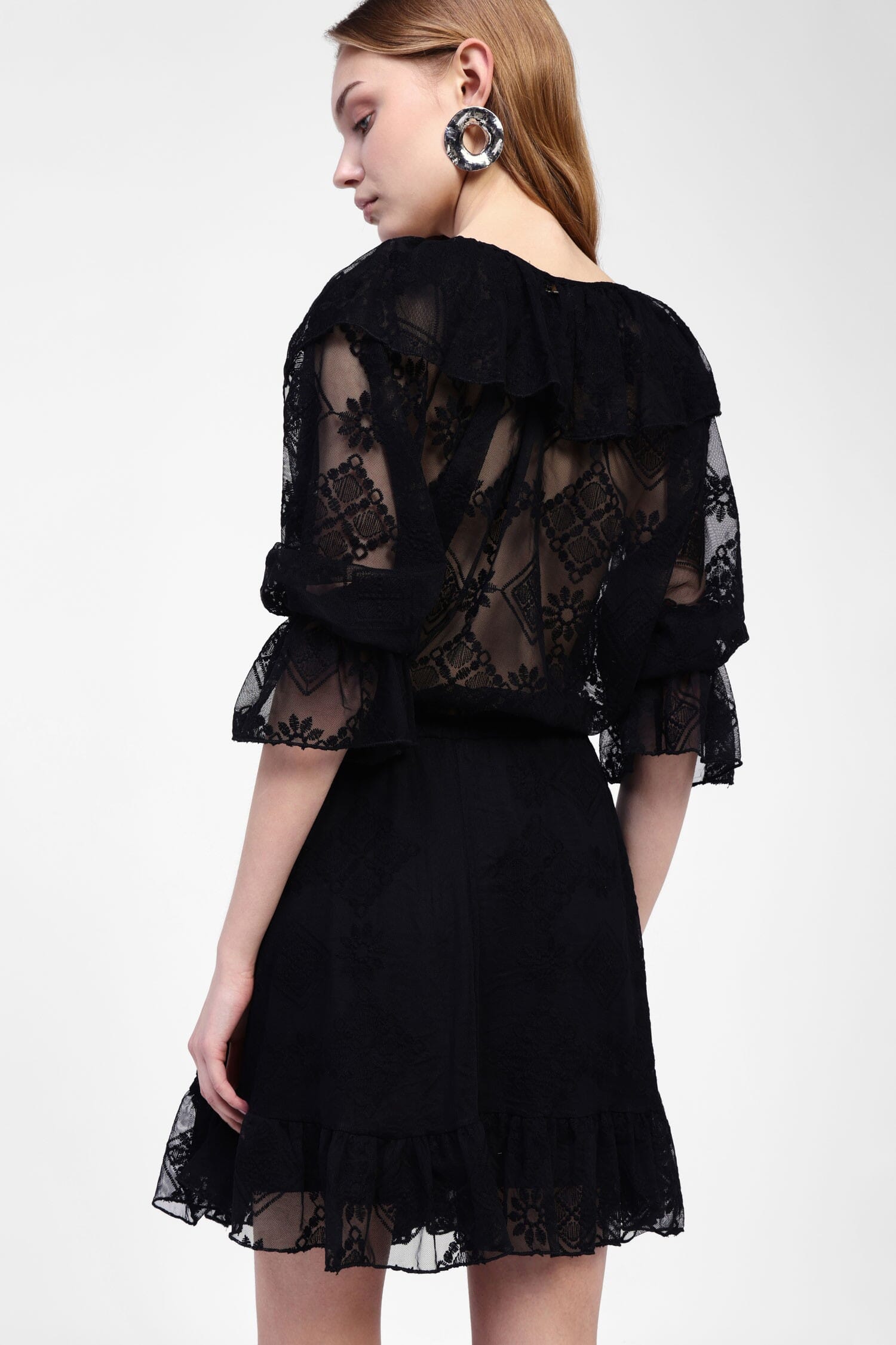 Robe courte et col en V Dixie