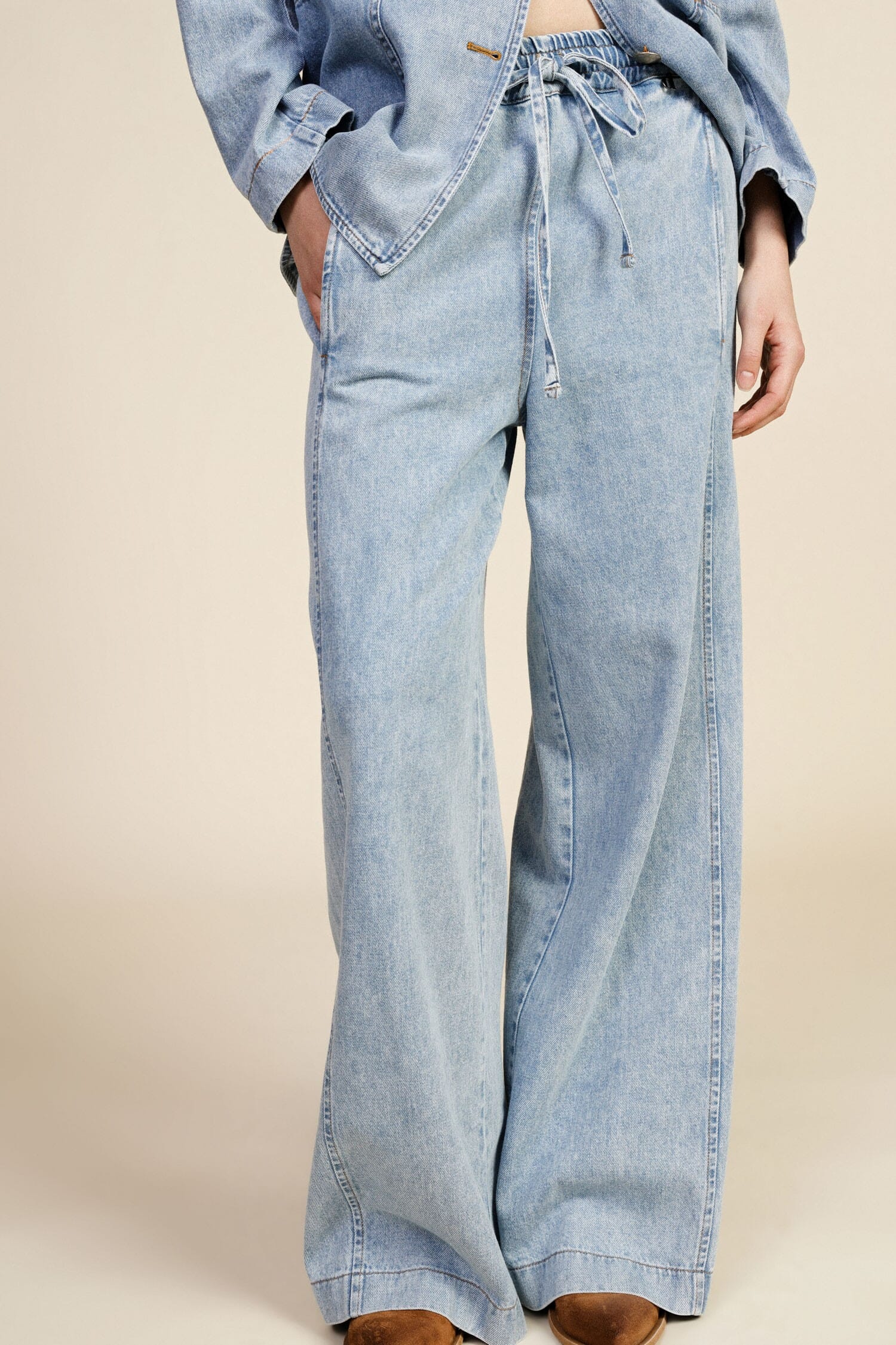 Wide Leg Jeans With High Waist And Drawstring Dixie