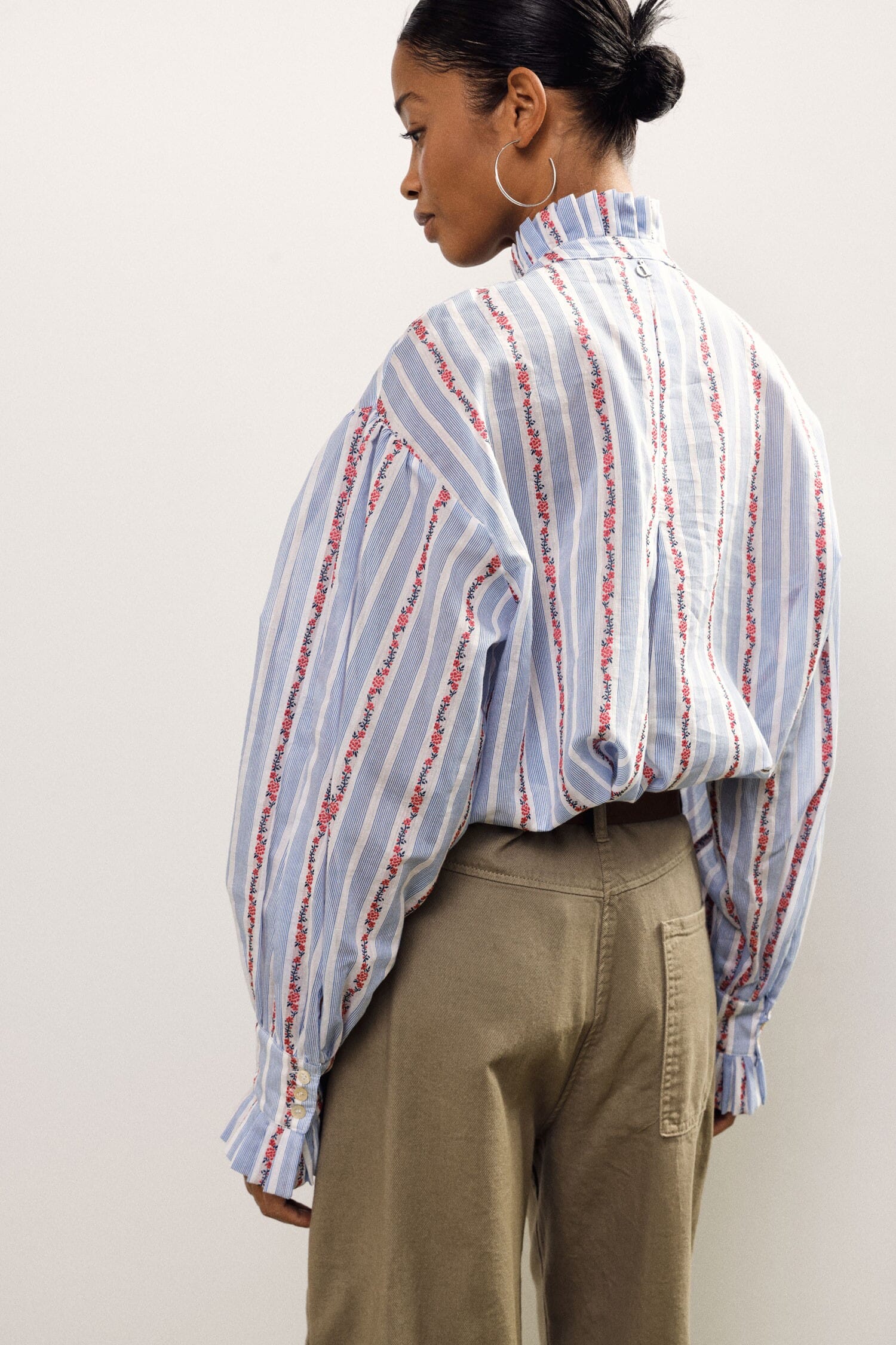 Camicia A Righe Con Colletto Arricciato E Polsini Ampi Dixie