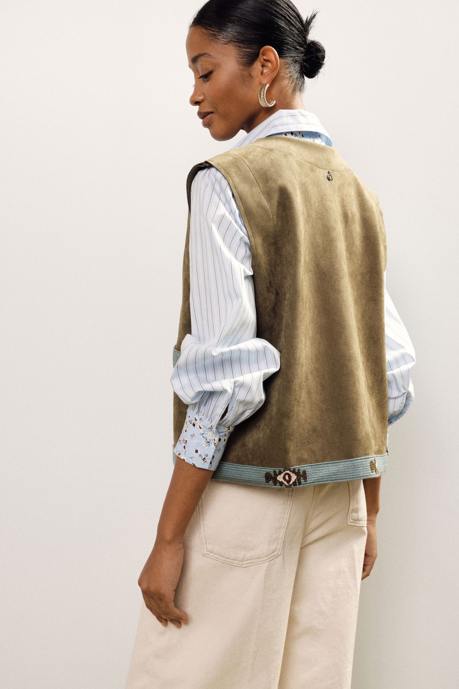 Waistcoat With Embroidered Profiles And Front Pockets Dixie