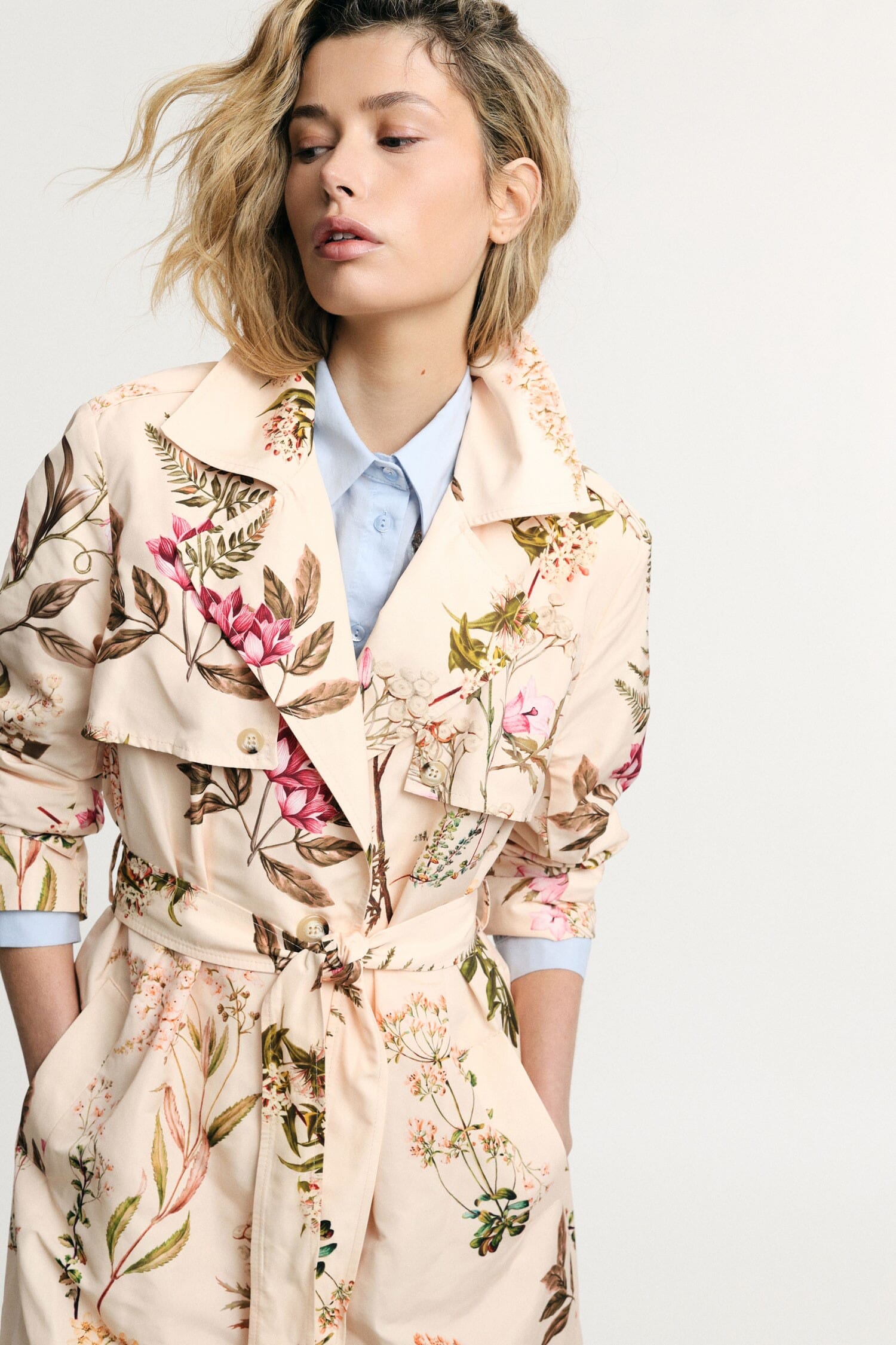 Floral Print Trench Coat With Belt And Buttons Please