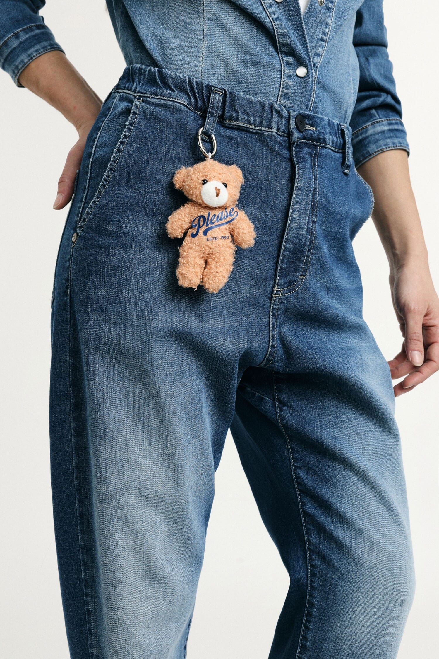 Baloon Fit Jeans With High Waist And Keyring Bear Please