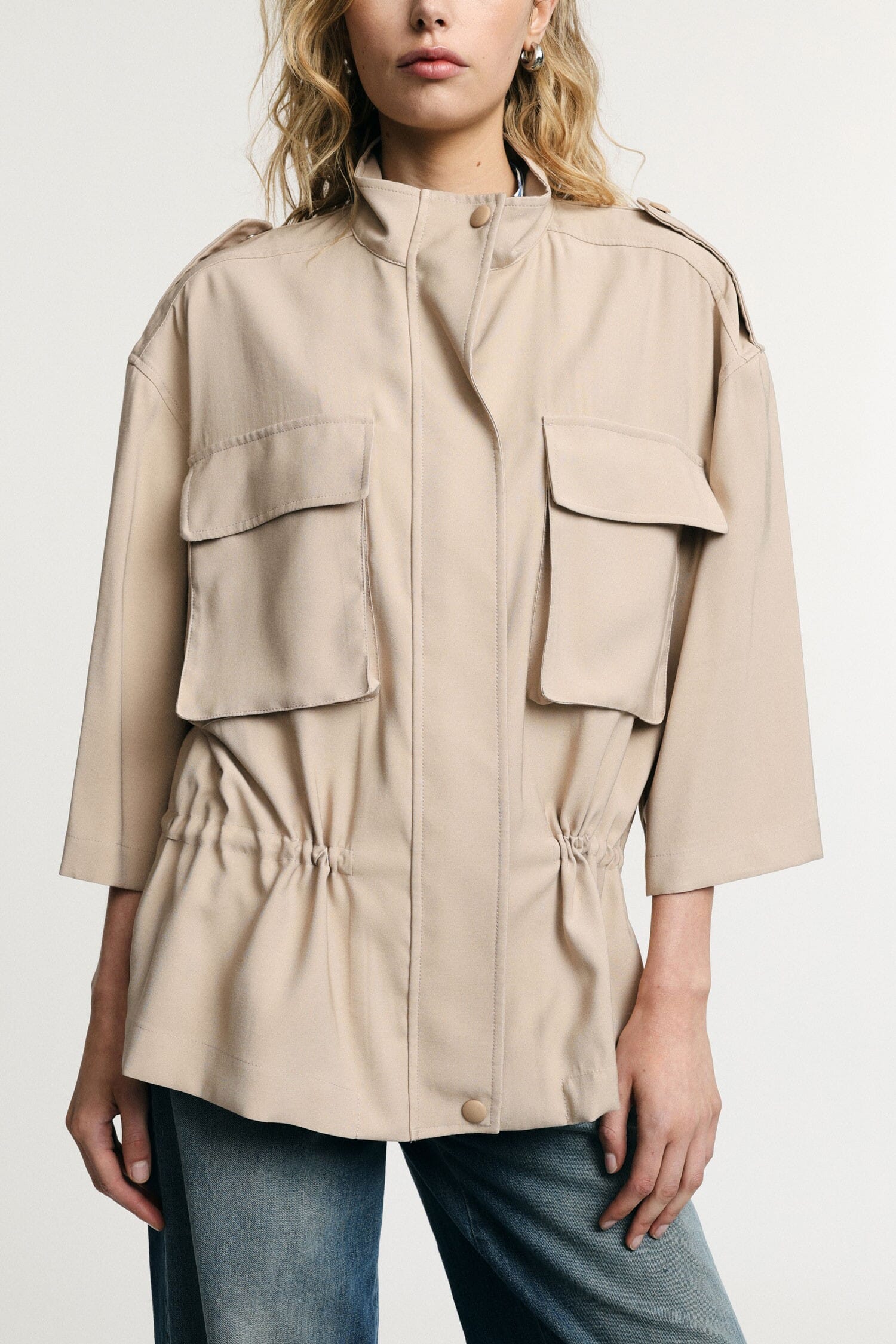 Parka Short Front Pockets Wide Sleeves Please