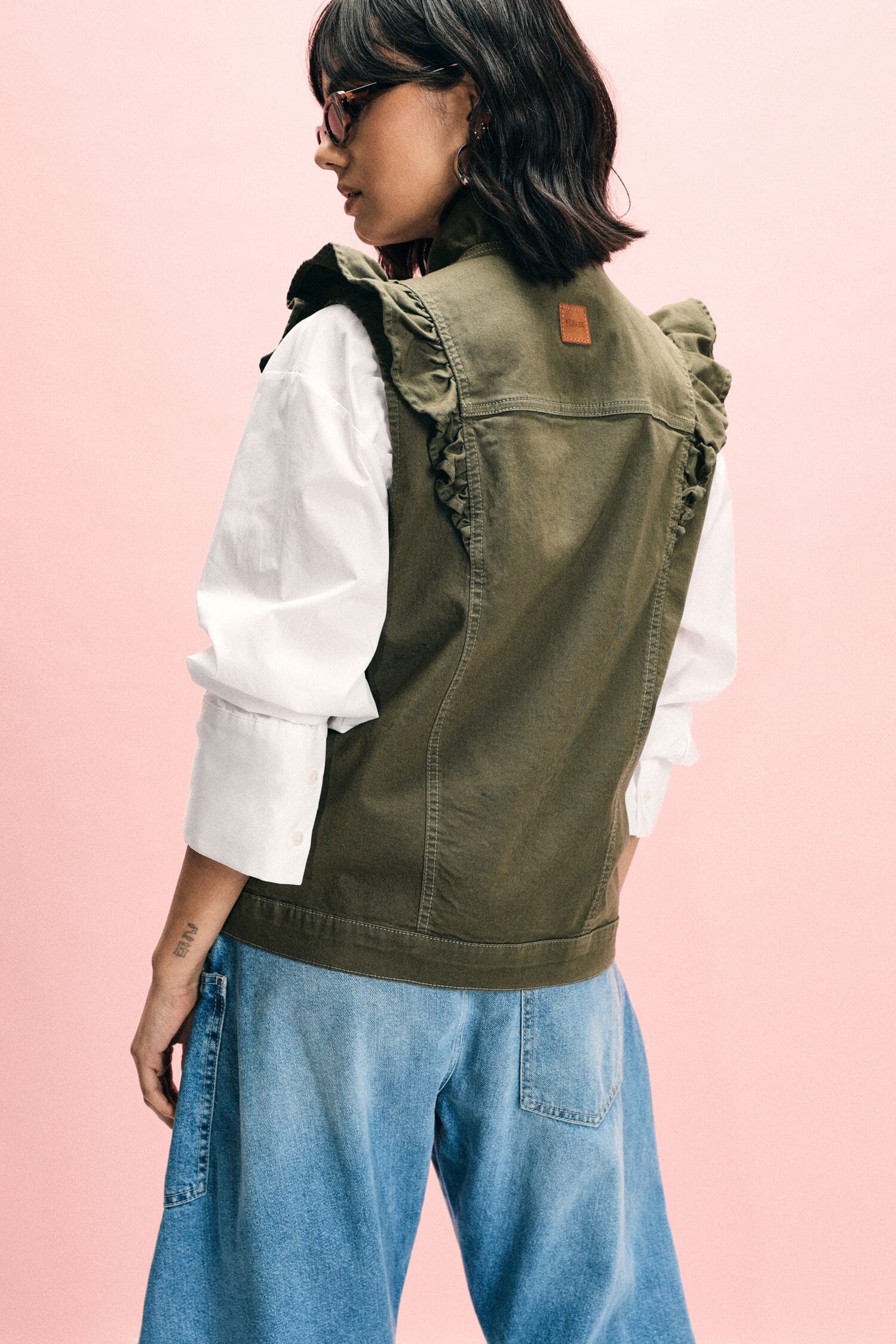 Sleeveless Vest With Front Ruffles Please