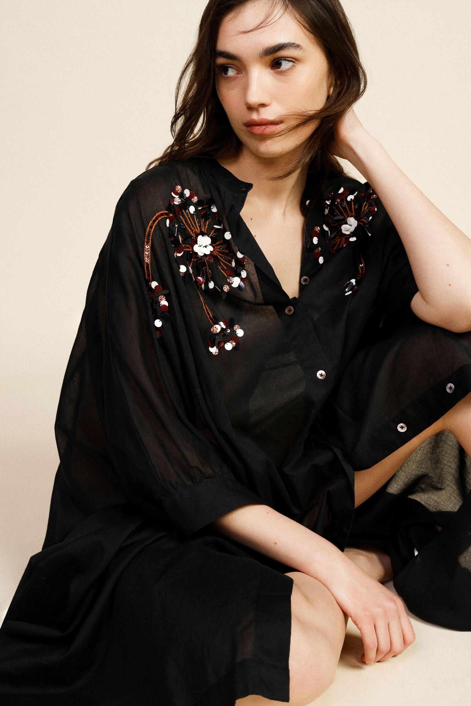 Robe midi à manches trois quarts, broderie florale Dixie