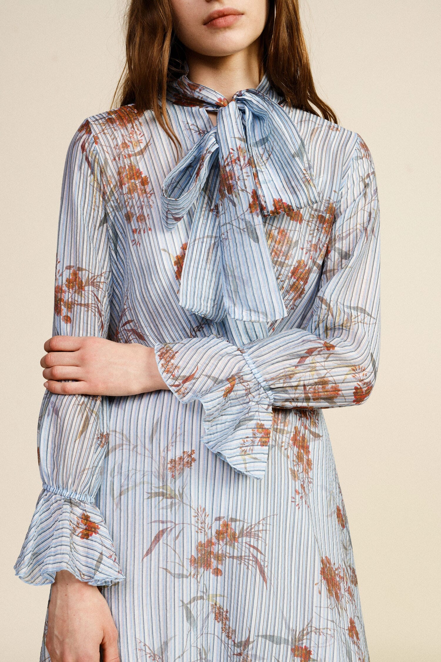 Abito Lungo Con Stampa Floreale E Colletto A Fiocco Dixie