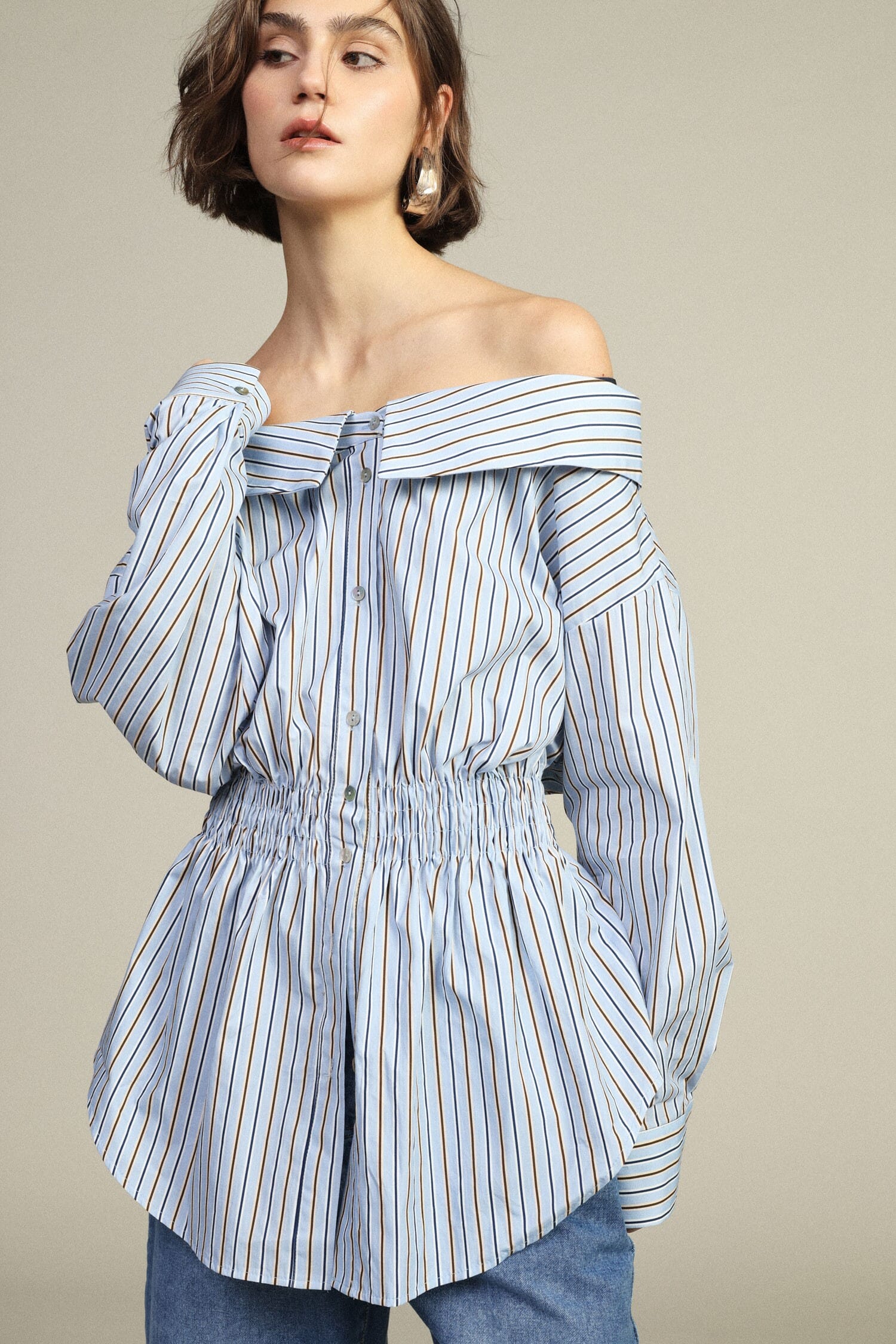 Striped Shirt With Bare Shoulders And Dixie Curl