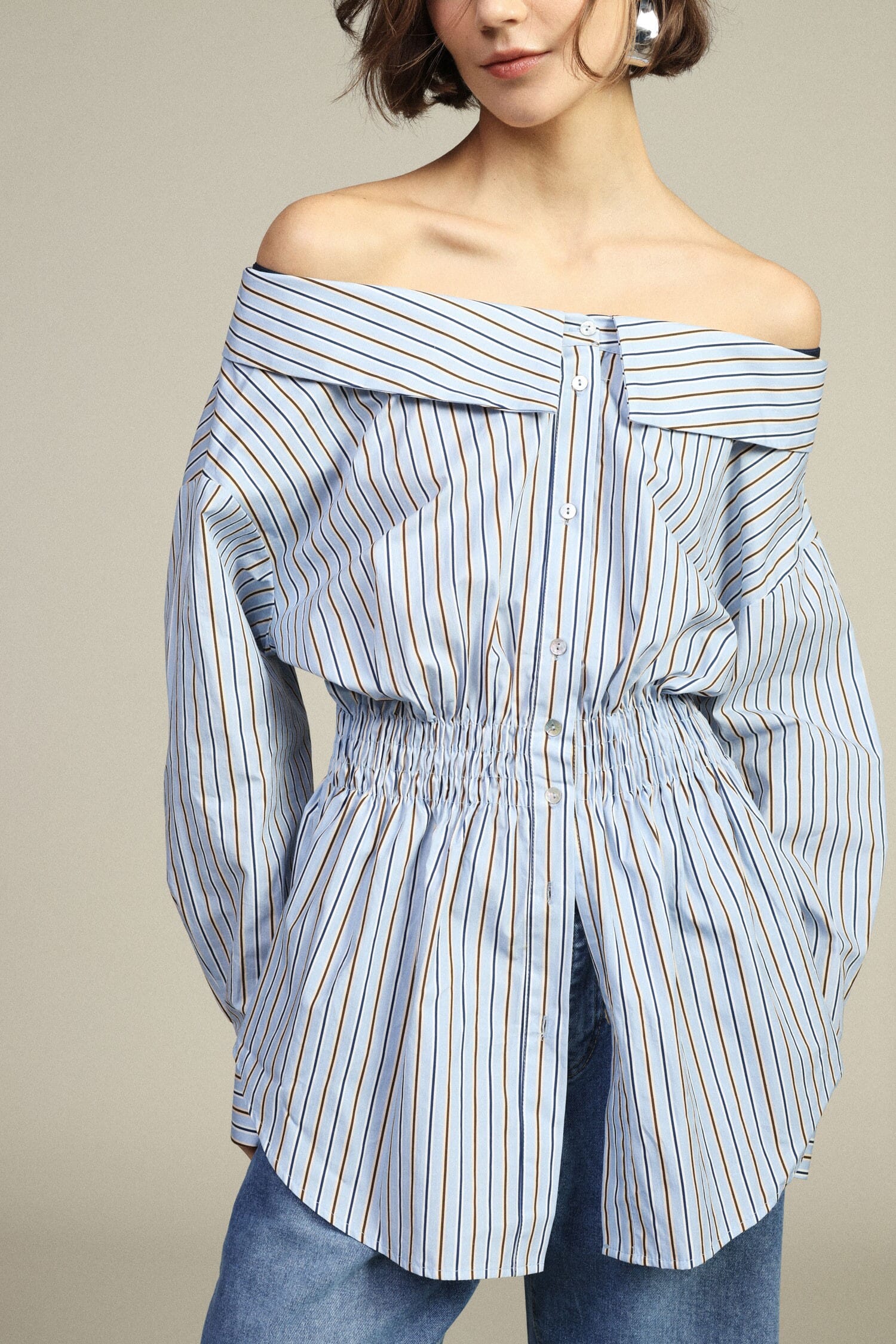 Striped Shirt With Bare Shoulders And Dixie Curl