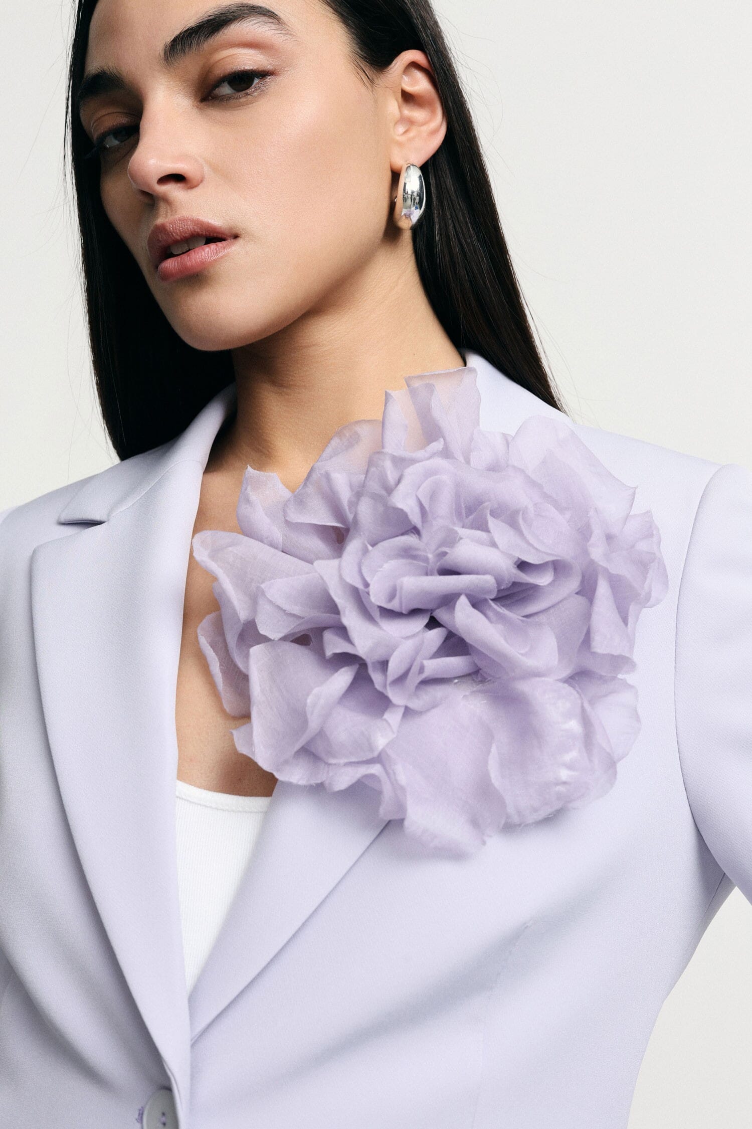 Blazer à simple boutonnage avec grande fleur décorative S'il vous plaît