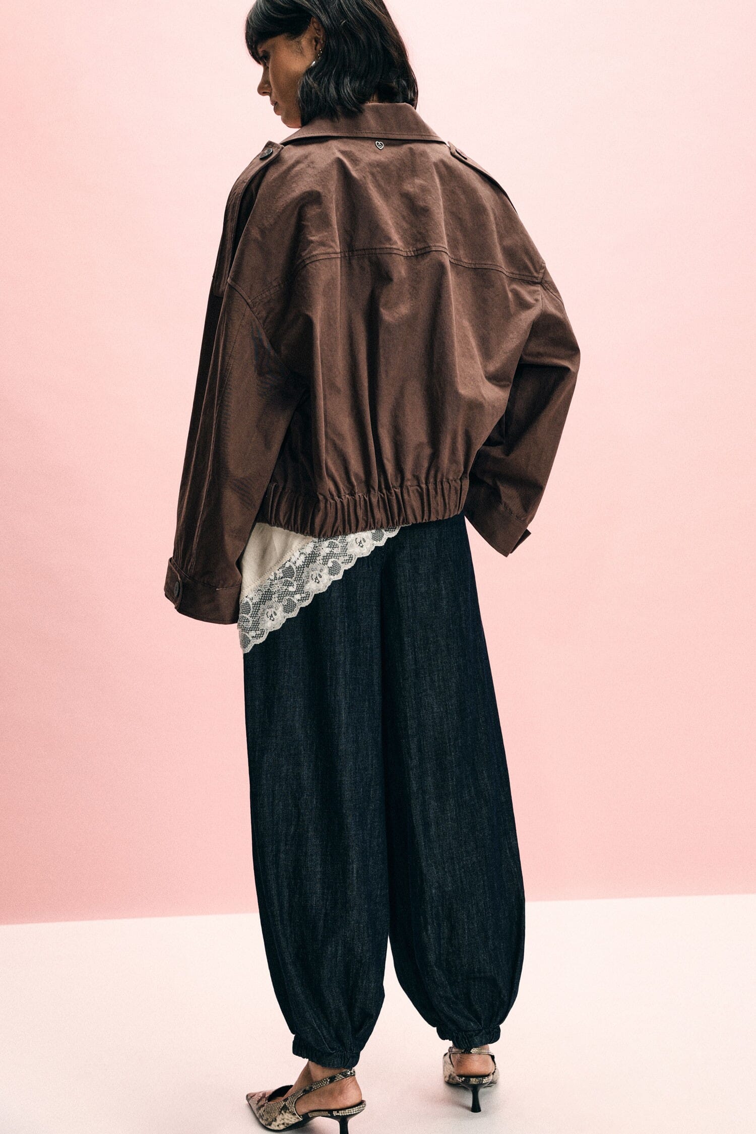 Jeans Scuri Baloon Fit Con Fondo Elastico Please