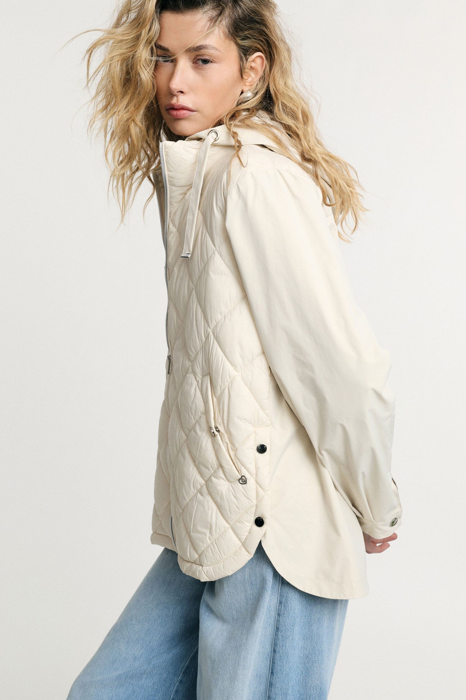 Short Quilted Jacket With Hood And Zip Please