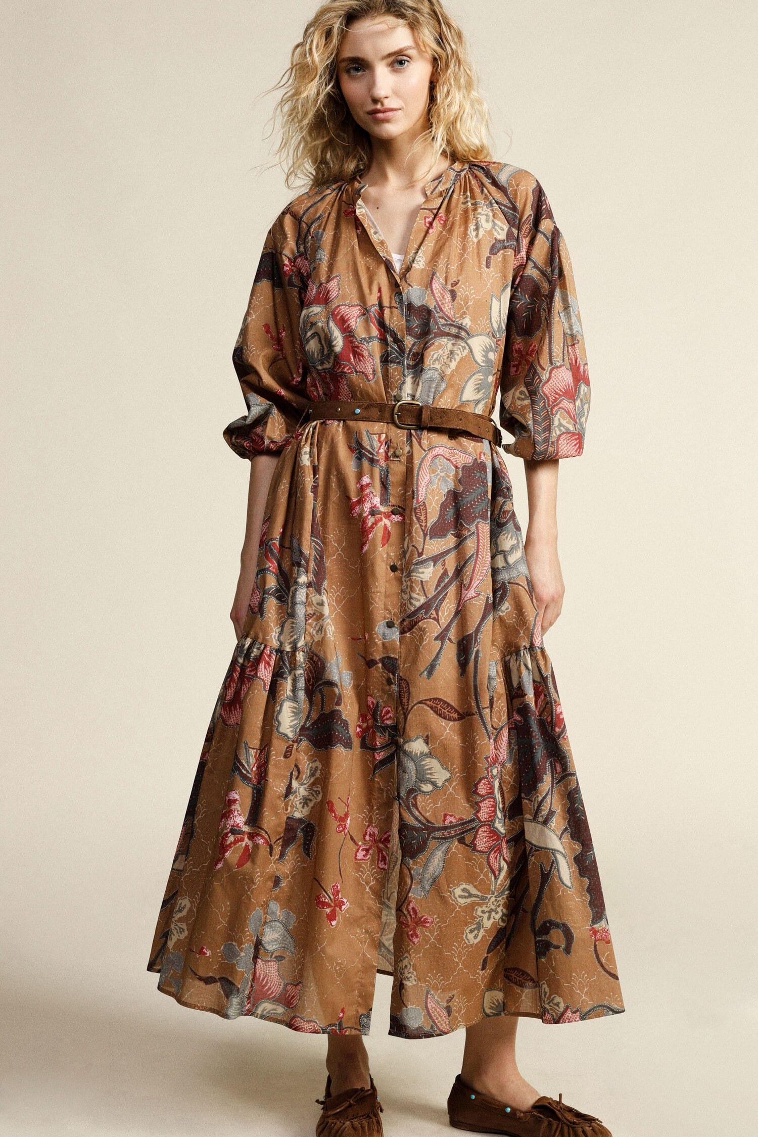 Robe longue imprimée avec boutons et ceinture Dixie