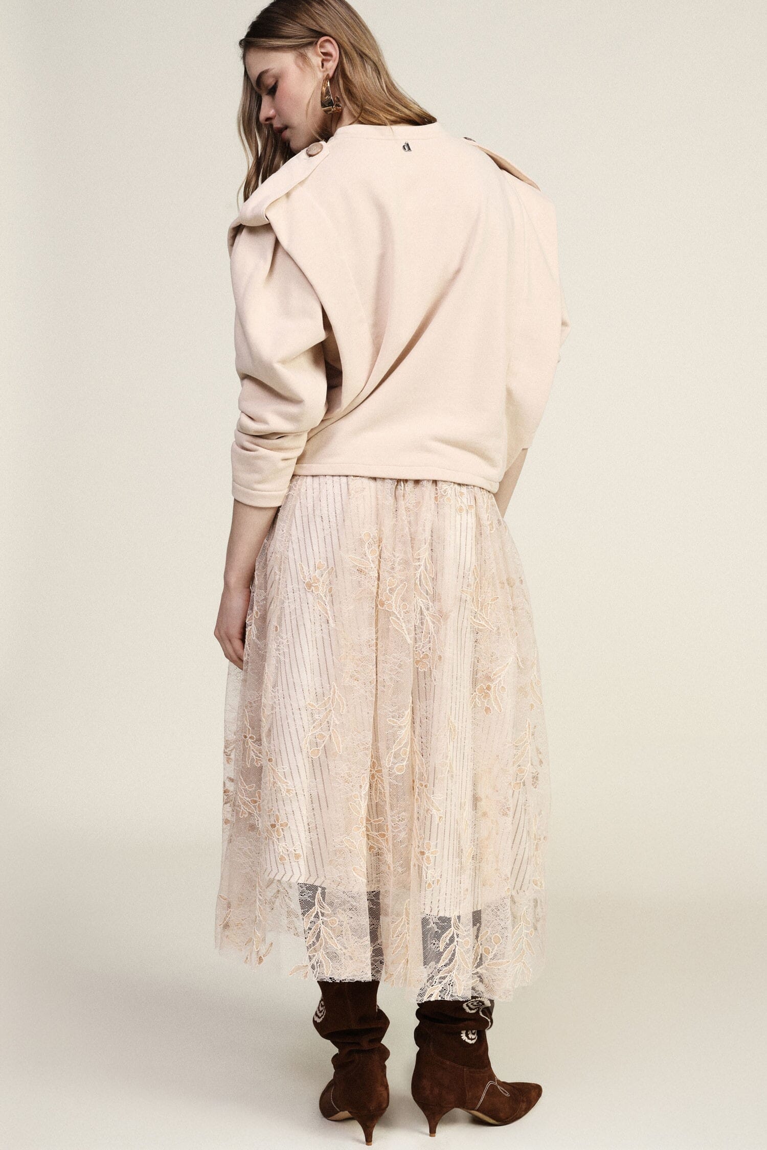 Long Embroidered Skirt With Floral Motif And High Waist Dixie