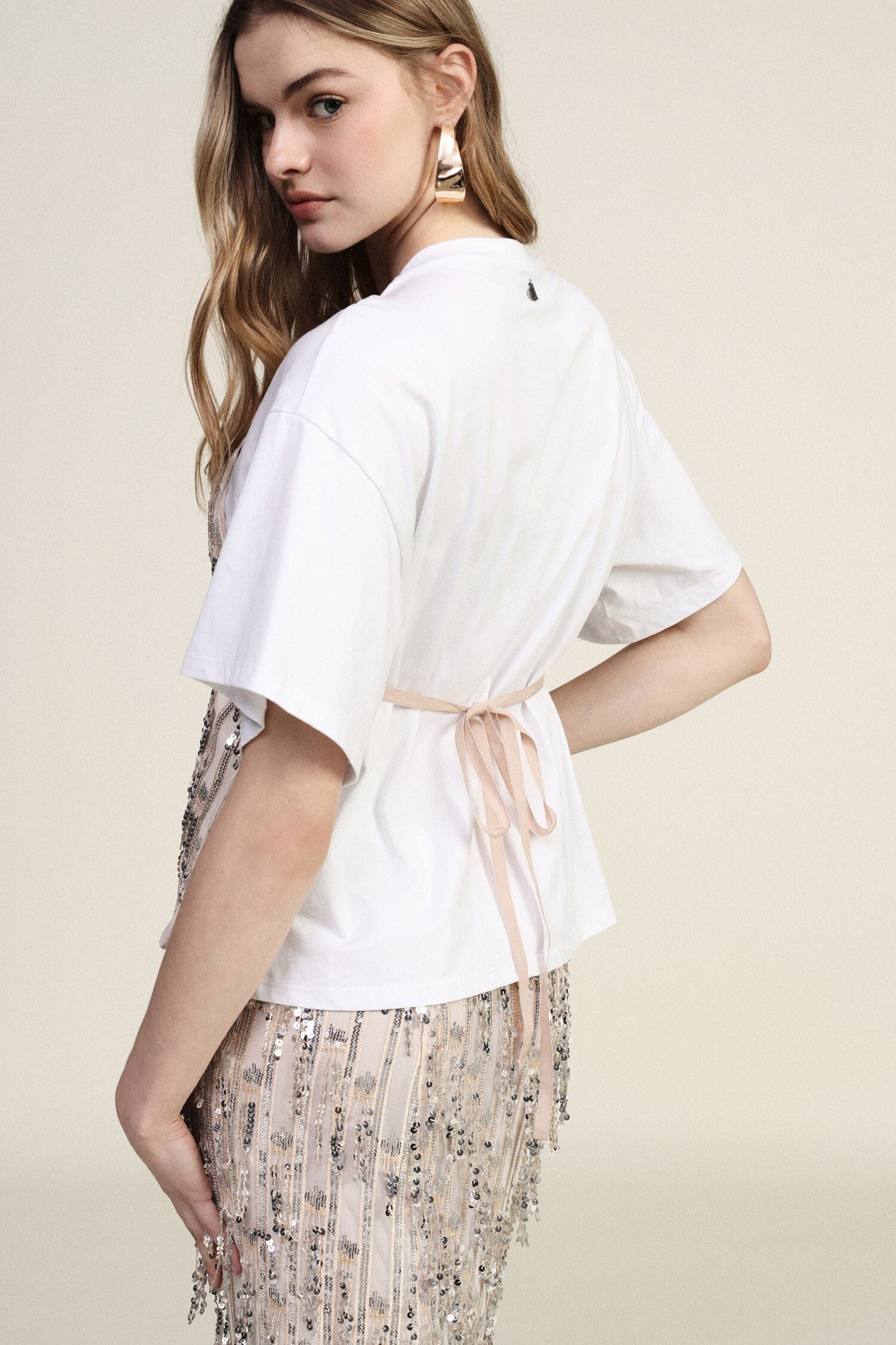 Top Con T-Shirt E Dettagli Decorativi A Strati Dixie