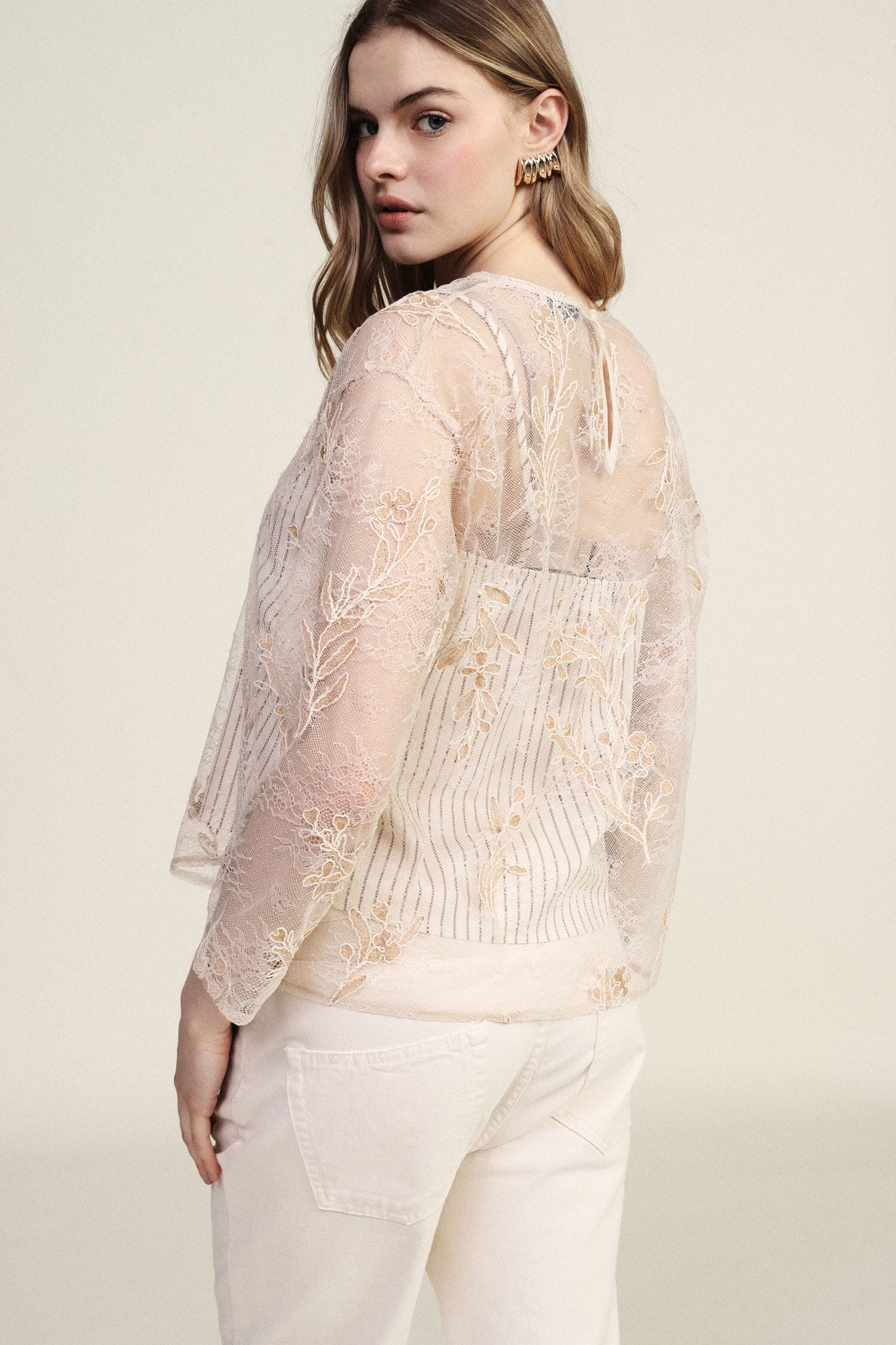 Top With Floral Embroidery And 3/4 Length Sleeves Dixie