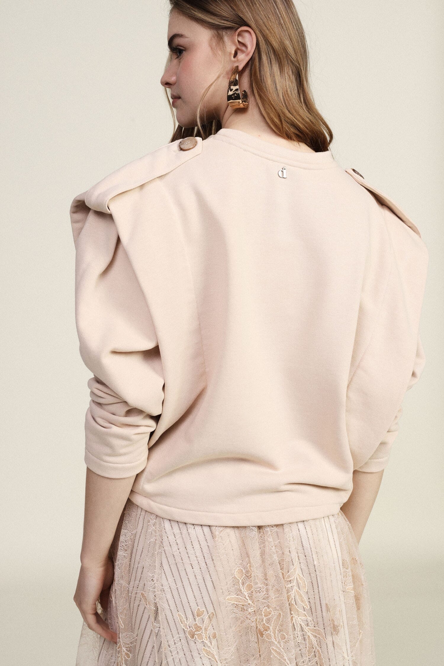 Felpa Girocollo Corta Con Spalle Strutturate Dixie