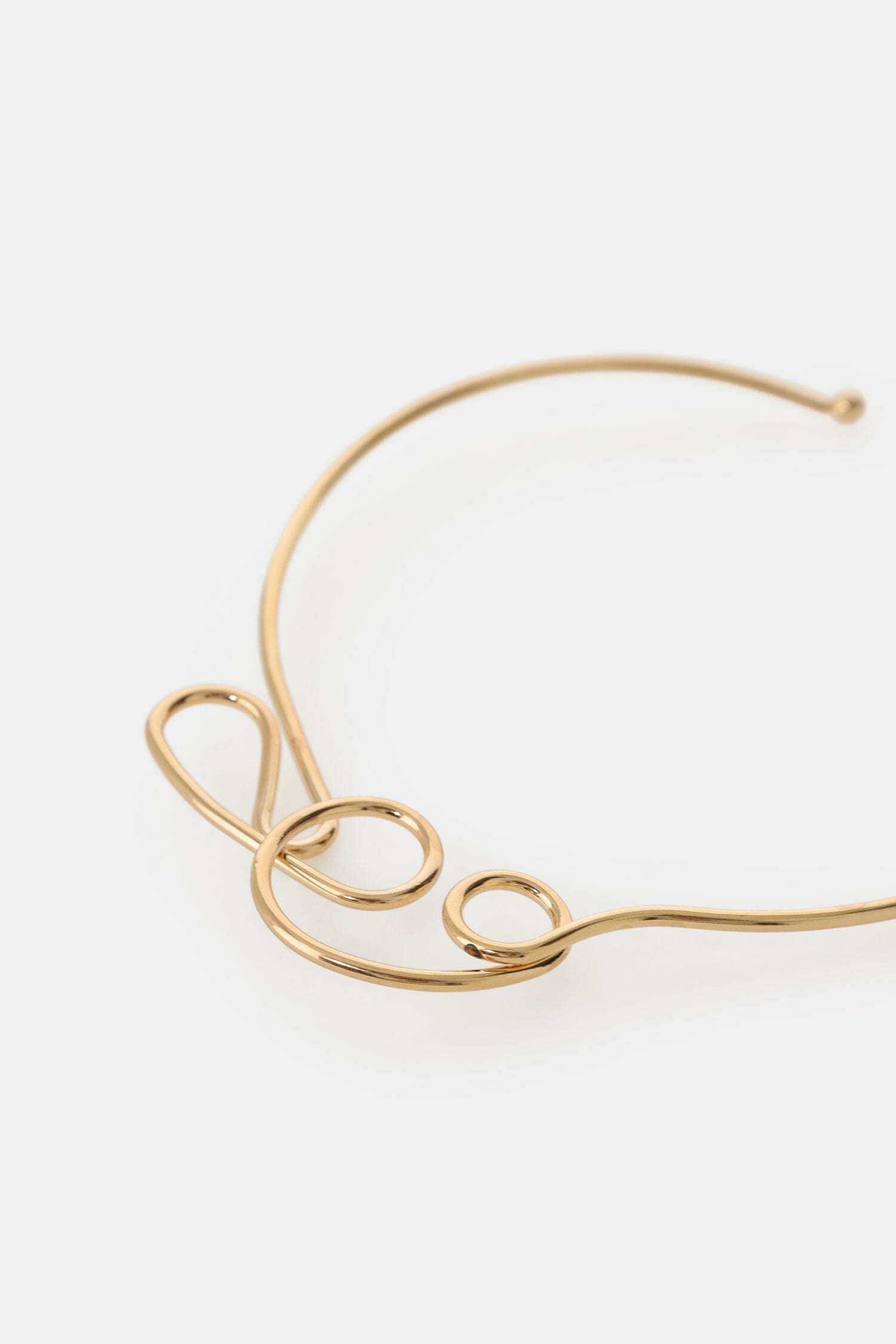 Collier rigide ouvert avec motif ondulé Dixie