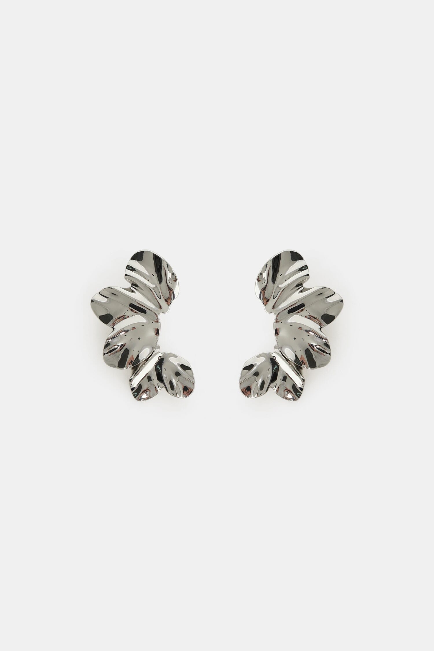 Orecchini Asimmetrici Effetto Foglia Plissettata Dixie