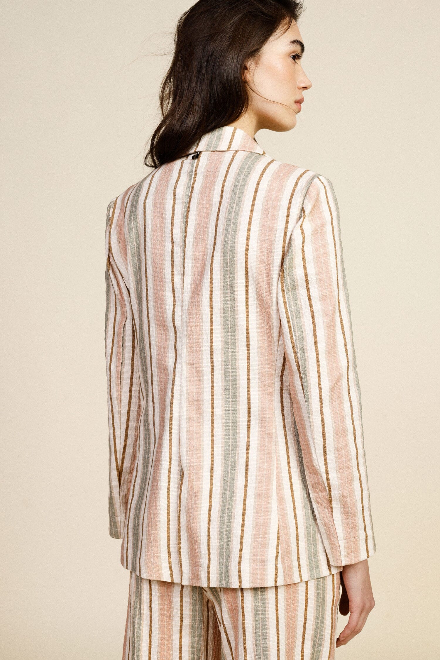 Blazer rayé à poches et appliqué de fleurs Dixie