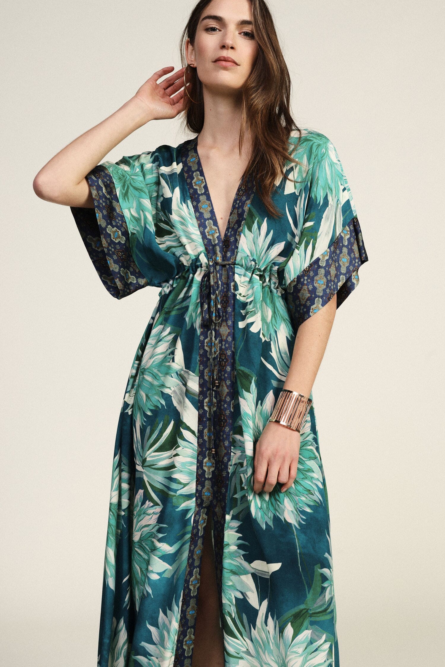 Robe longue à imprimé floral captivant Dixie